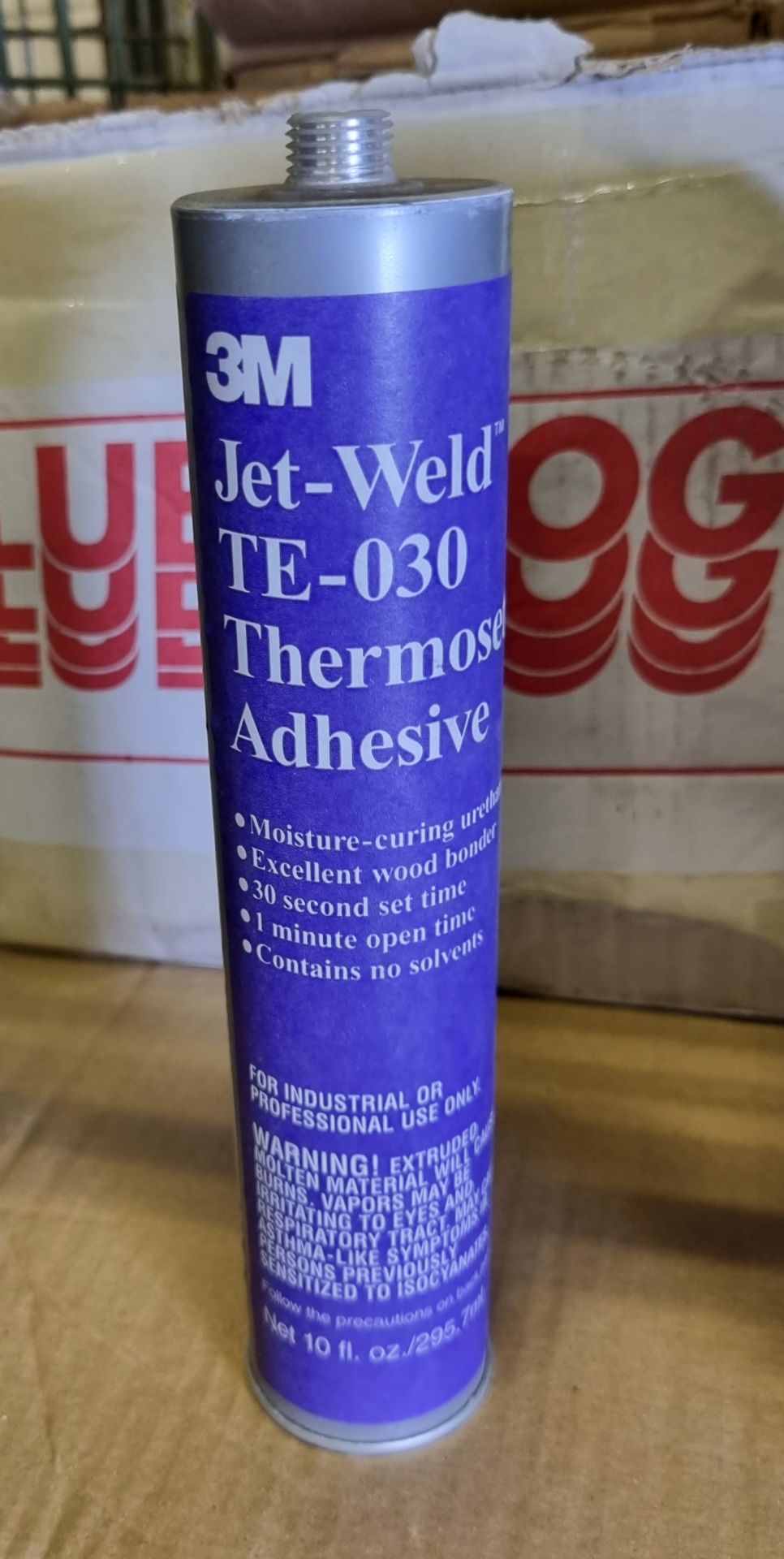 Adhesive and cleaner spares - Lubrilog - Technomelt - 3M - expiry dates unknown - Image 4 of 10