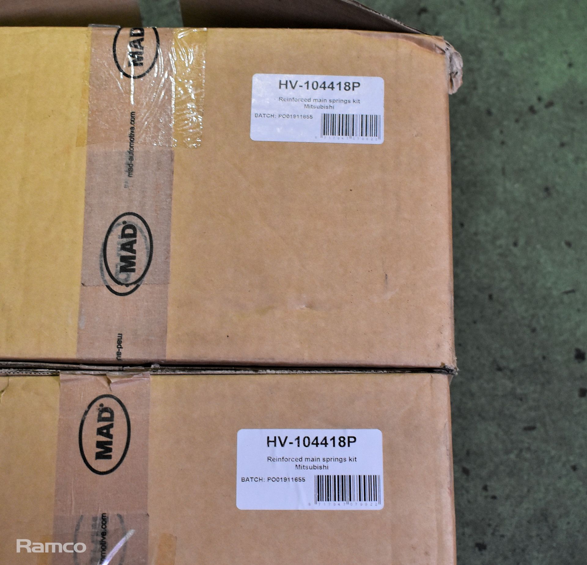 2x boxes of MAD Suspension Systems HV-104418P Mitsubishi Shogun Sport reinforced rear springs - Image 3 of 3