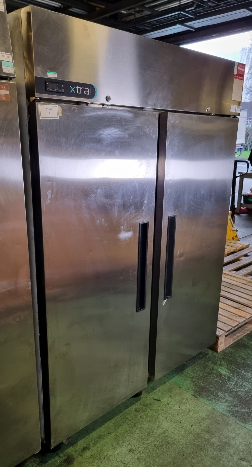 Foster XR1300L 2-door upright freezer - W 1400 x D 800 x H 1860mm - Image 2 of 4