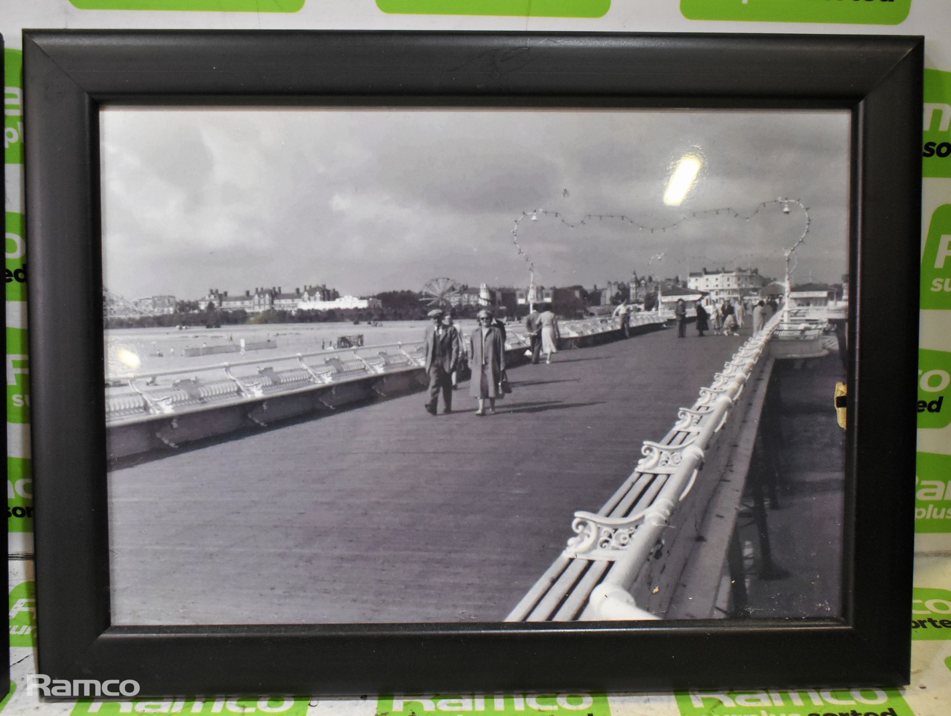 4x Skegness memorabilia photos - Skegness Pier - frame size: 13.5 x 10 inches - Bild 5 aus 5