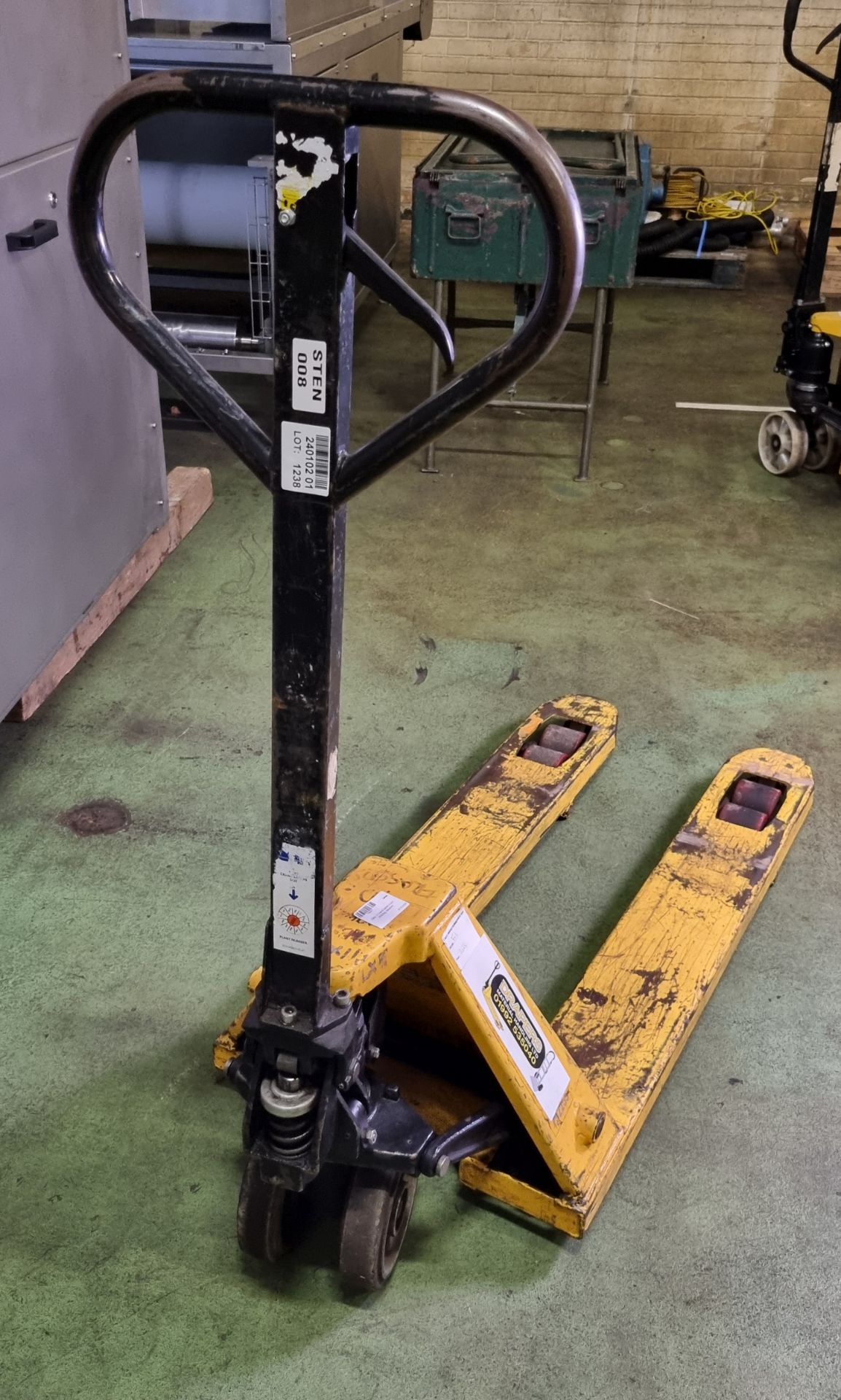 CBG III hand pallet truck - 2500kg capacity - Image 4 of 4