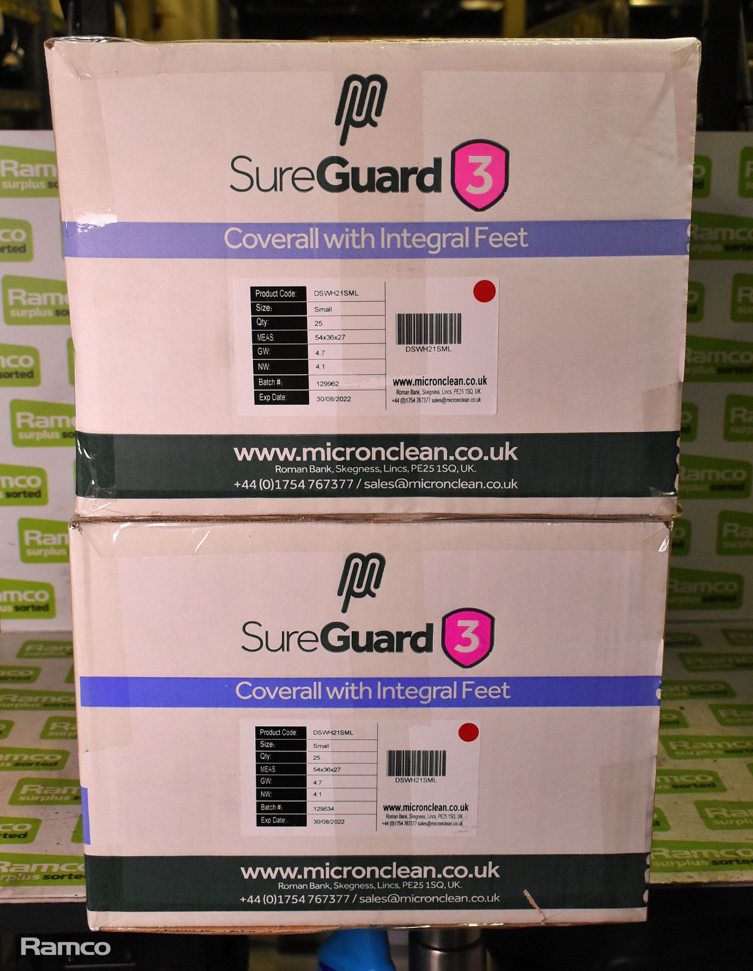 2x boxes of MicroClean SureGuard 3 coveralls - size small with integral feet - 25 units per box - Bild 2 aus 3