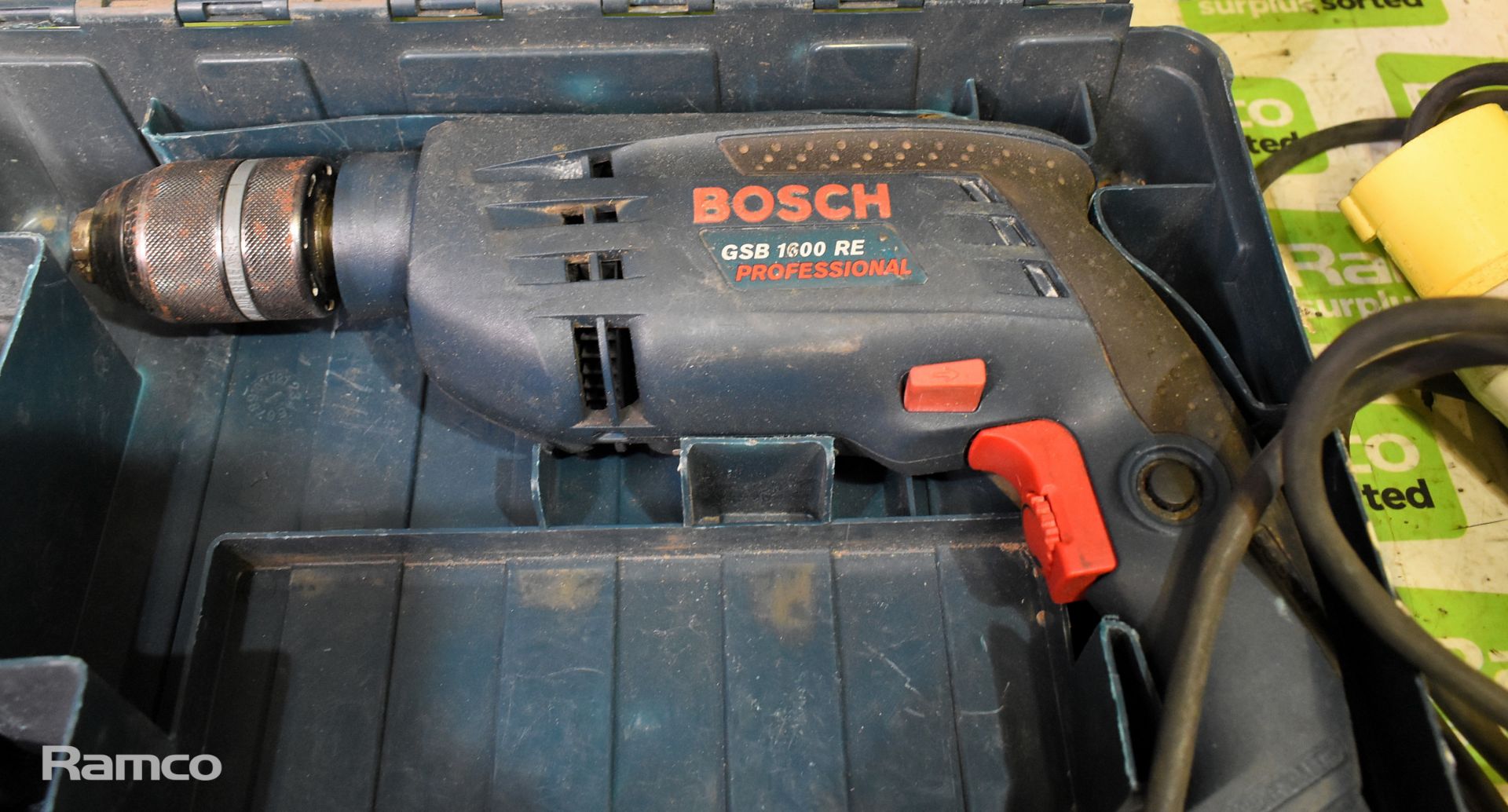 Bosch GST 100 BCE electric jigsaw with case, Bosch GSB 1600 RE impact hammer drill with case - Bild 13 aus 16