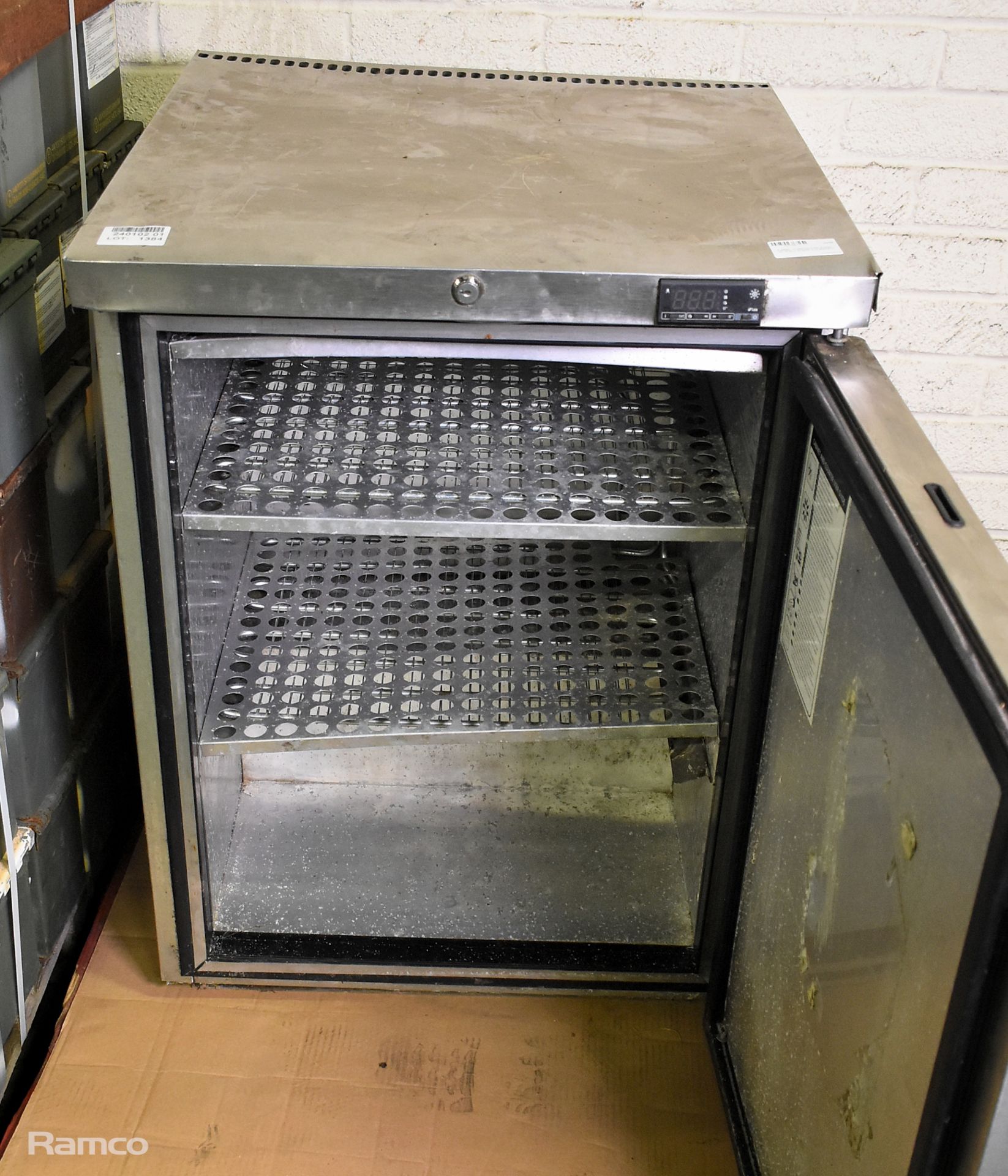 Foster undercounter fridge - W 600 x D 600 x H 800mm - AS SPARES OR REPAIRS - Image 3 of 5