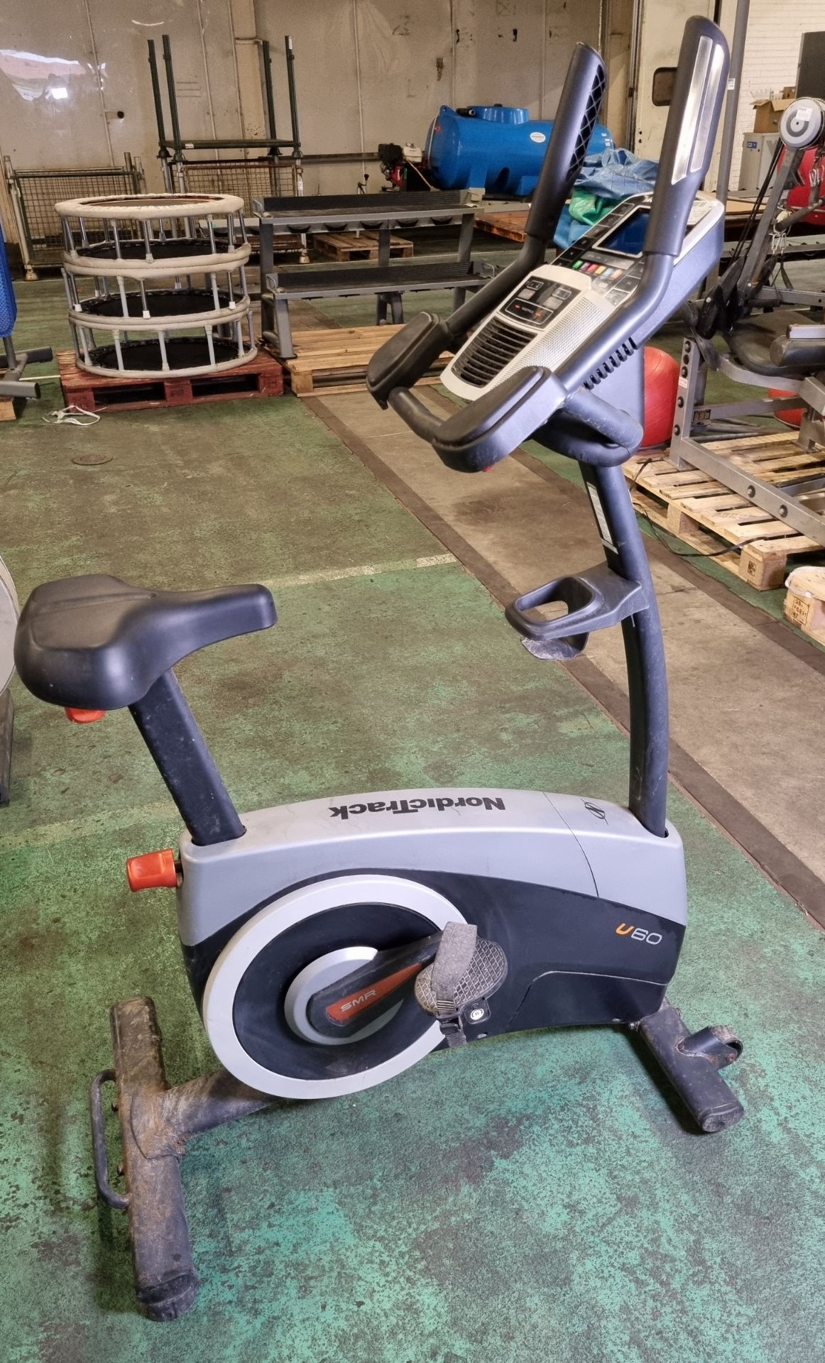 Nordictrack U60 upright static bike - L 900 x W 500 x H 1500mm - AS SPARES OR REPAIRS - Image 4 of 5