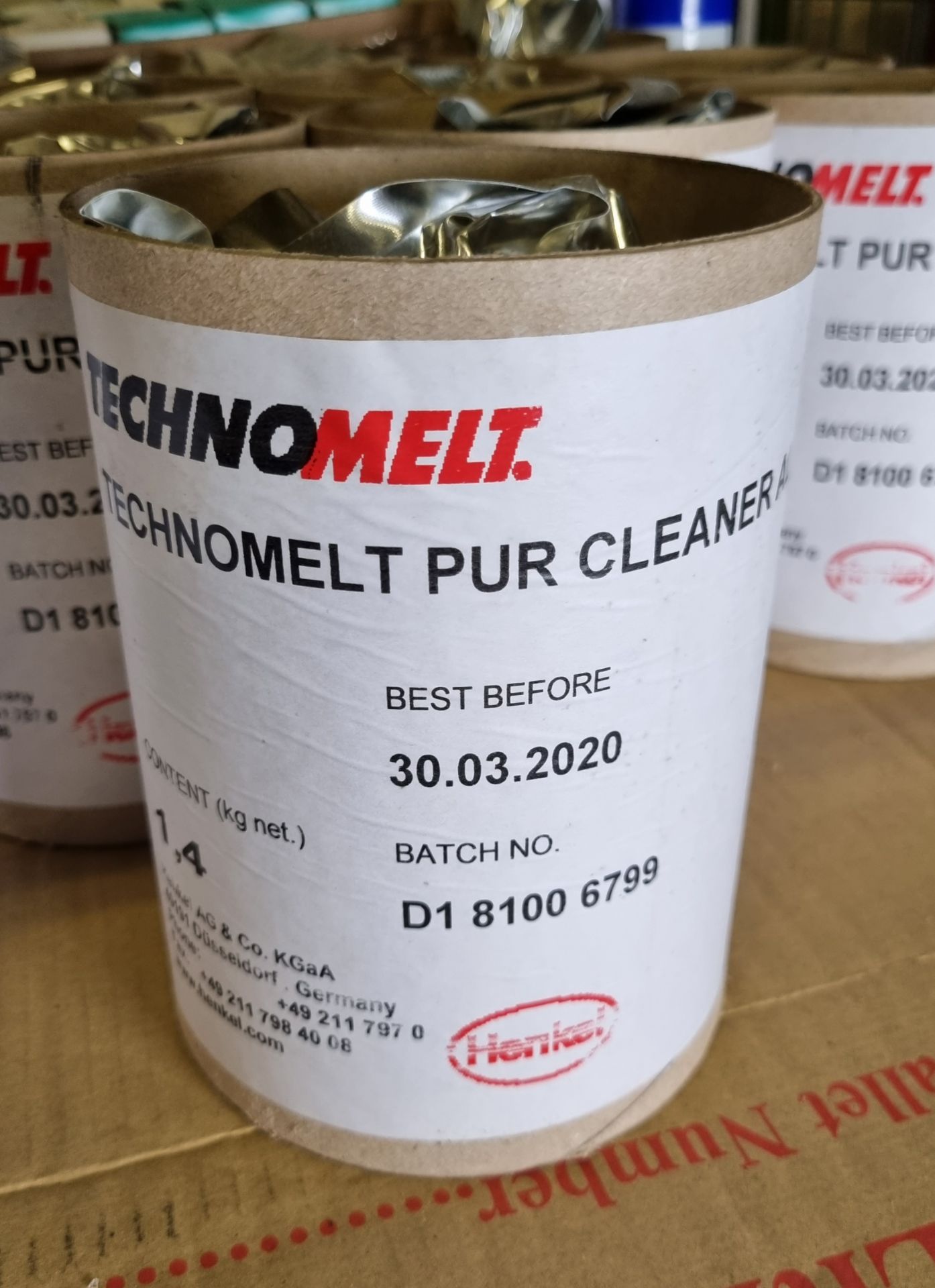 Adhesive and cleaner spares - Lubrilog - Technomelt - 3M - expiry dates unknown - Bild 8 aus 10