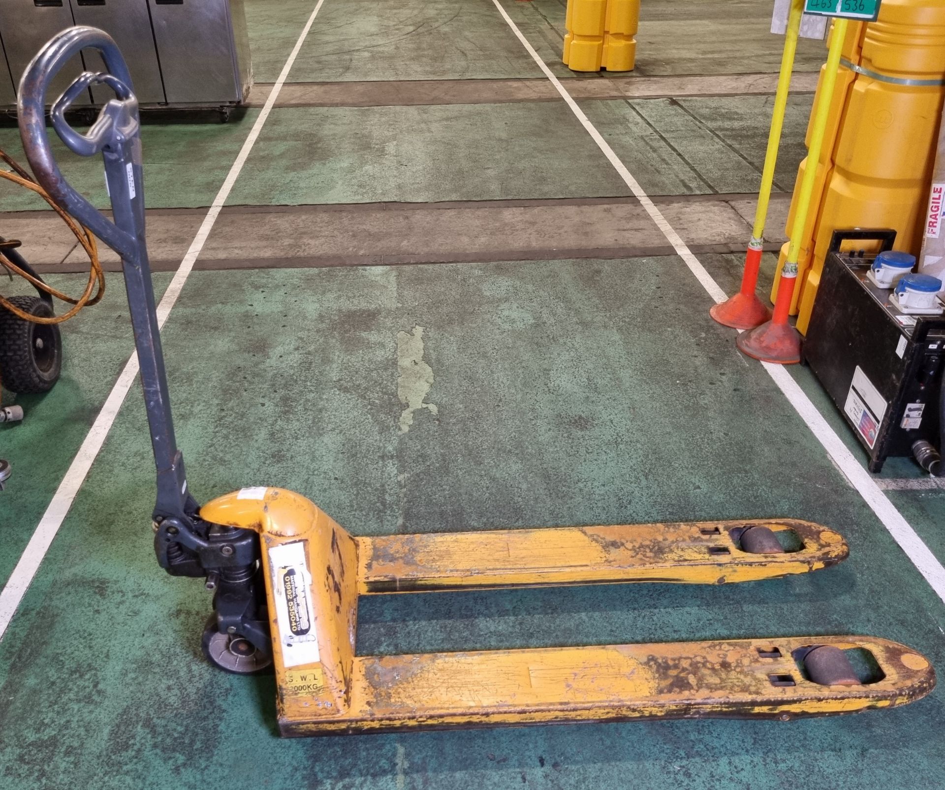 Jungheinrich AM2200 hand pallet truck - 2200kg capacity