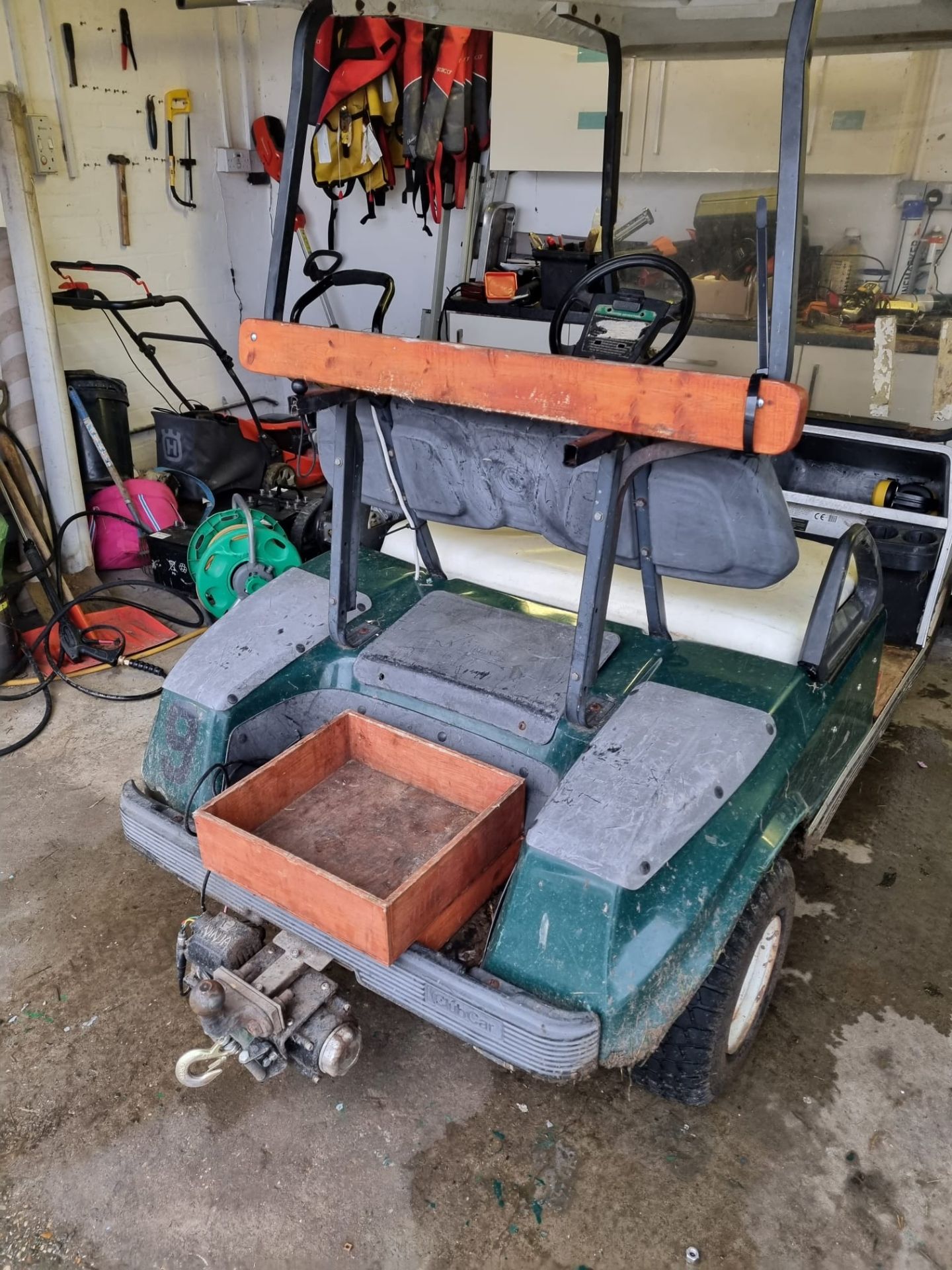 Electric ClubCar golf buggy with 4x AGM batteries & electric winch - Image 3 of 7