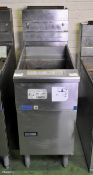 Pitco SG14 stainless steel single tank gas fryer - W 400 x D 950 x H 1170mm