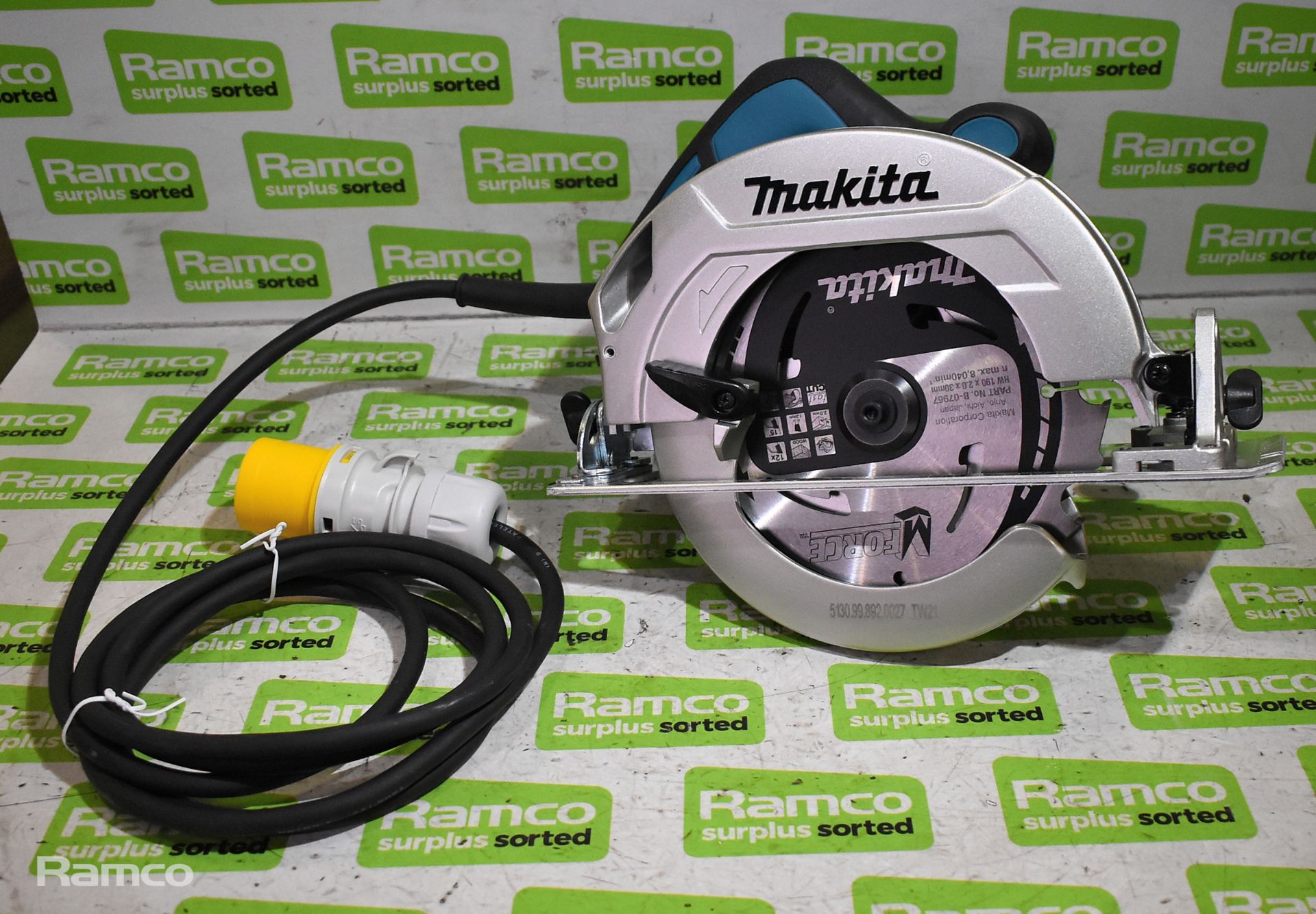 Makita HS7611 110V circular saw in storage case