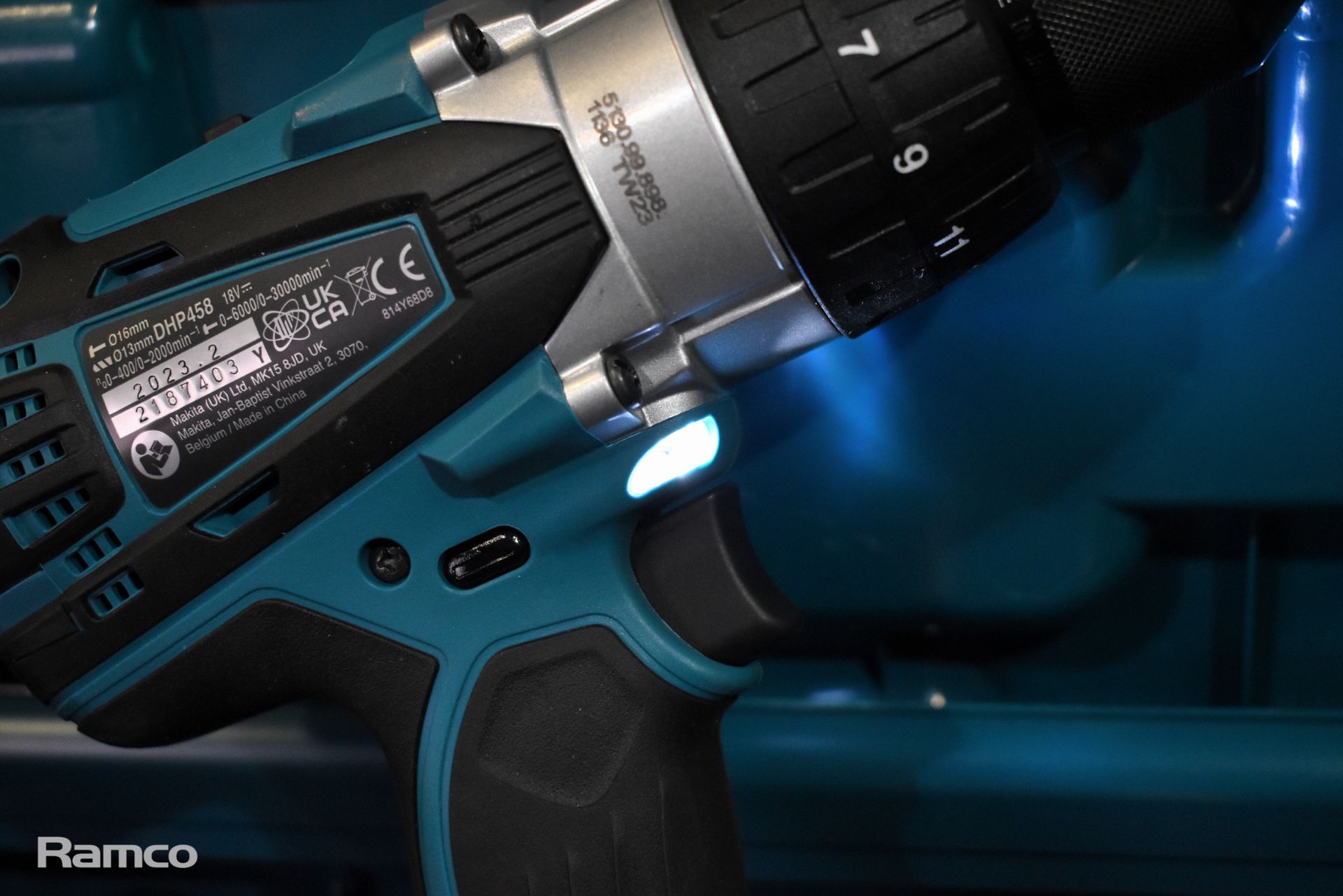 Makita DHP458RTJ 18v combi drill with 2x 5.0Ah batteries and charger - in case - Image 5 of 9