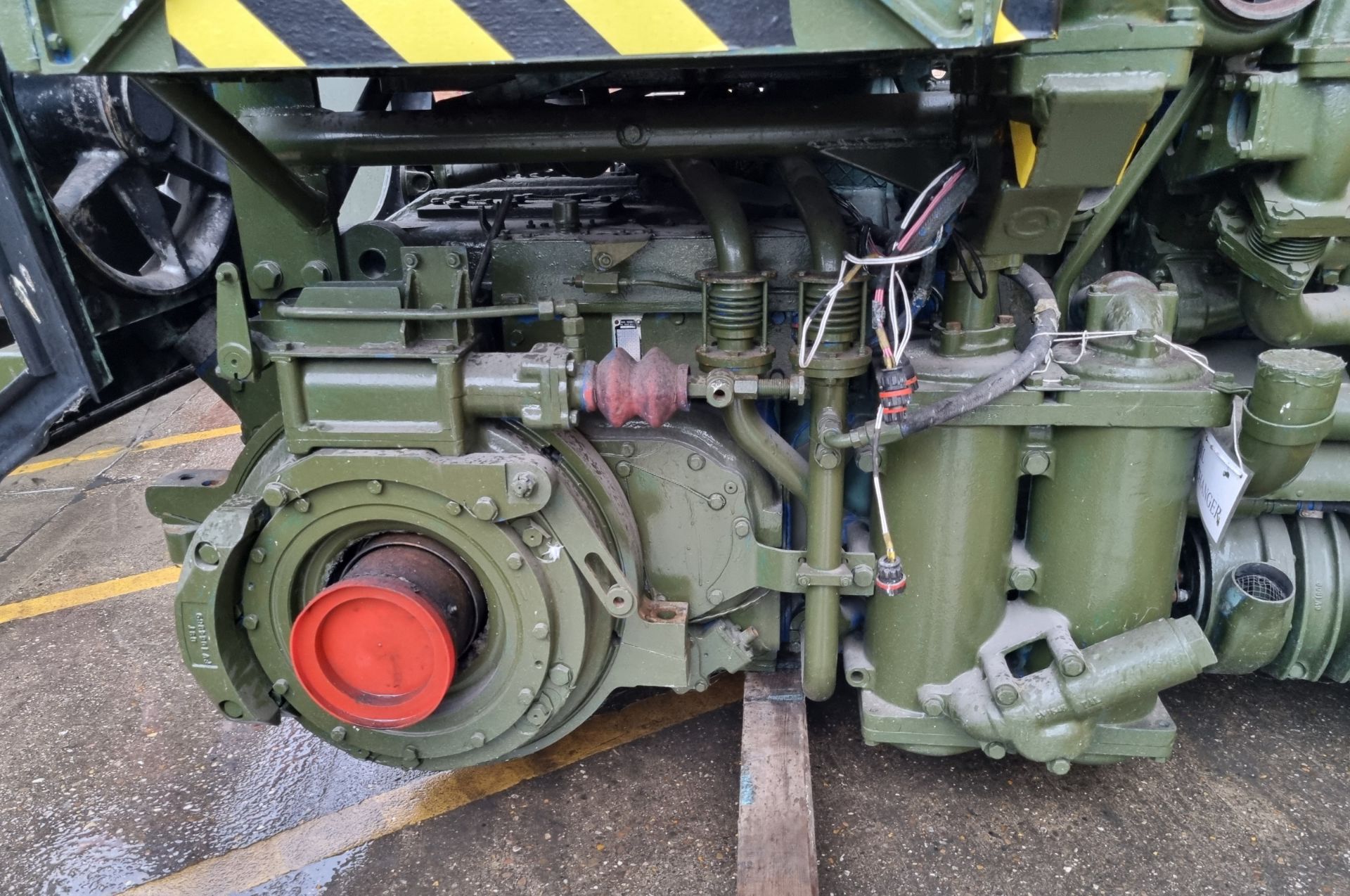 Challenger 2 tank engine Rolls Royce CV12 26 litre twin turbo diesel engine and transmission - Image 17 of 21
