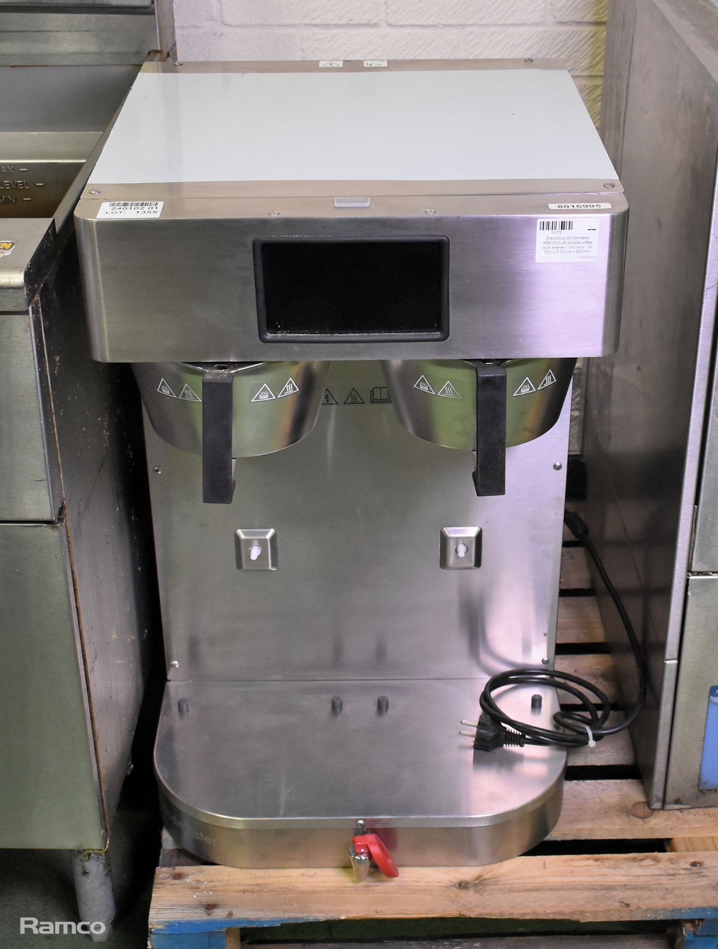 Electrolux Grindmaster PBC2V2UK double coffee bulk brewer - unit only - W 500 x D 500 x H 650mm
