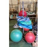 Jordan 6 piece gym ball rack - 8x gym balls - 4 deflated