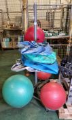 Jordan 6 piece gym ball rack - 8x gym balls - 4 deflated
