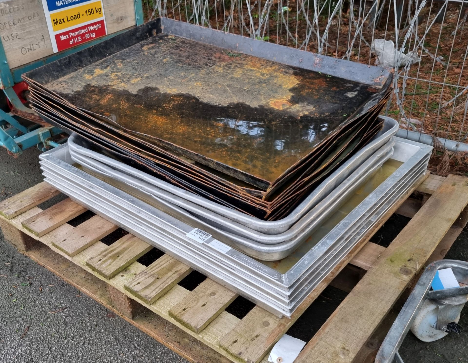 17x Aluminium and metal drip trays - Bild 3 aus 4