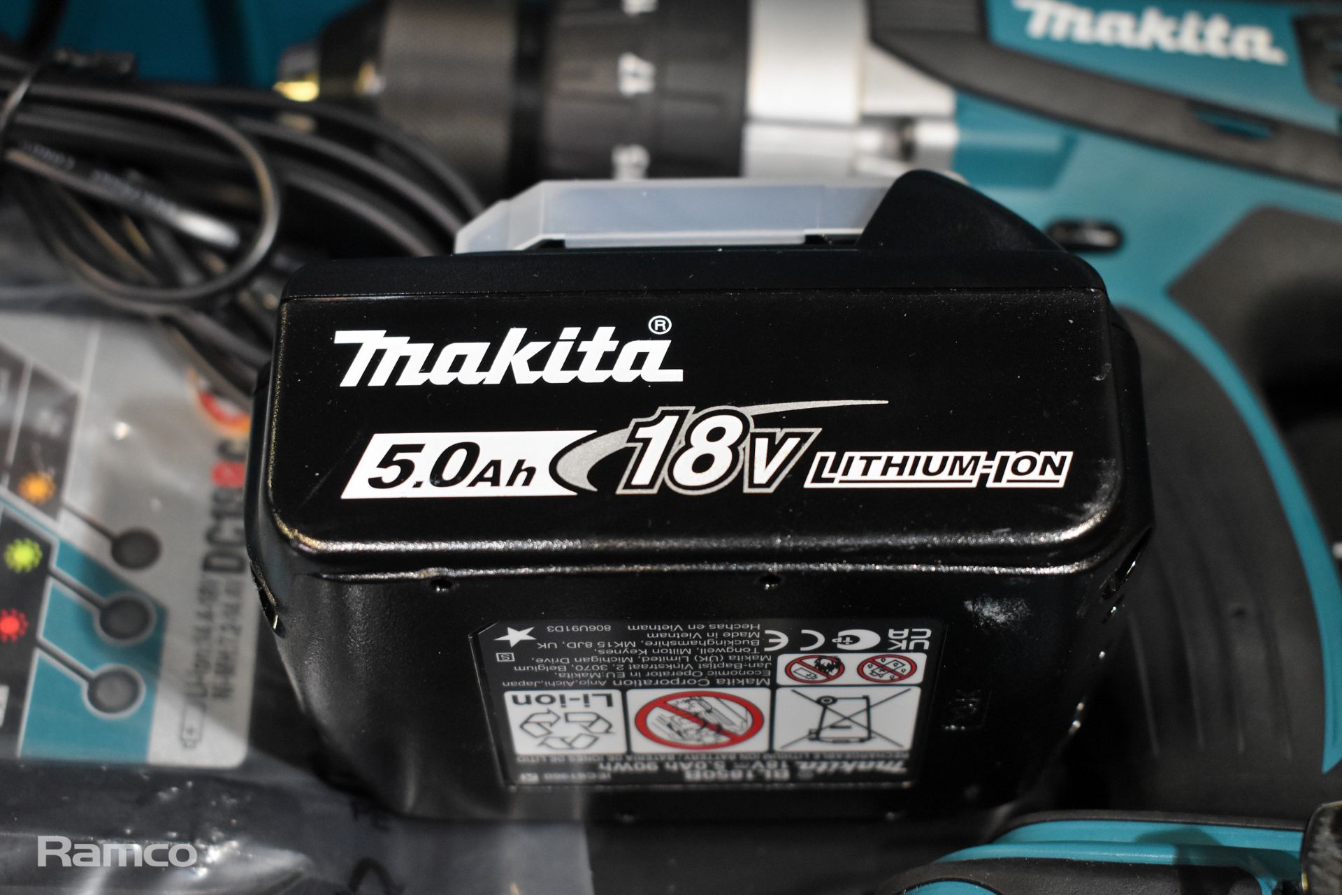 Makita DHP458RTJ 18v combi drill with 2x 5.0Ah batteries and charger - in case - Image 6 of 9