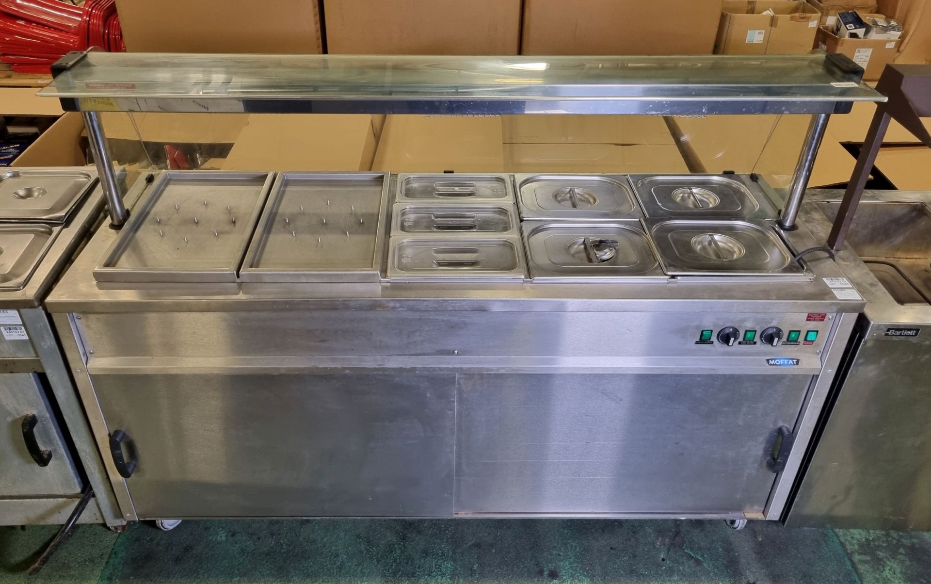 Moffat 5U3 serve over hot cupboard and bain marie unit - W 1800 x D 700 x H 1320mm - Bild 2 aus 6