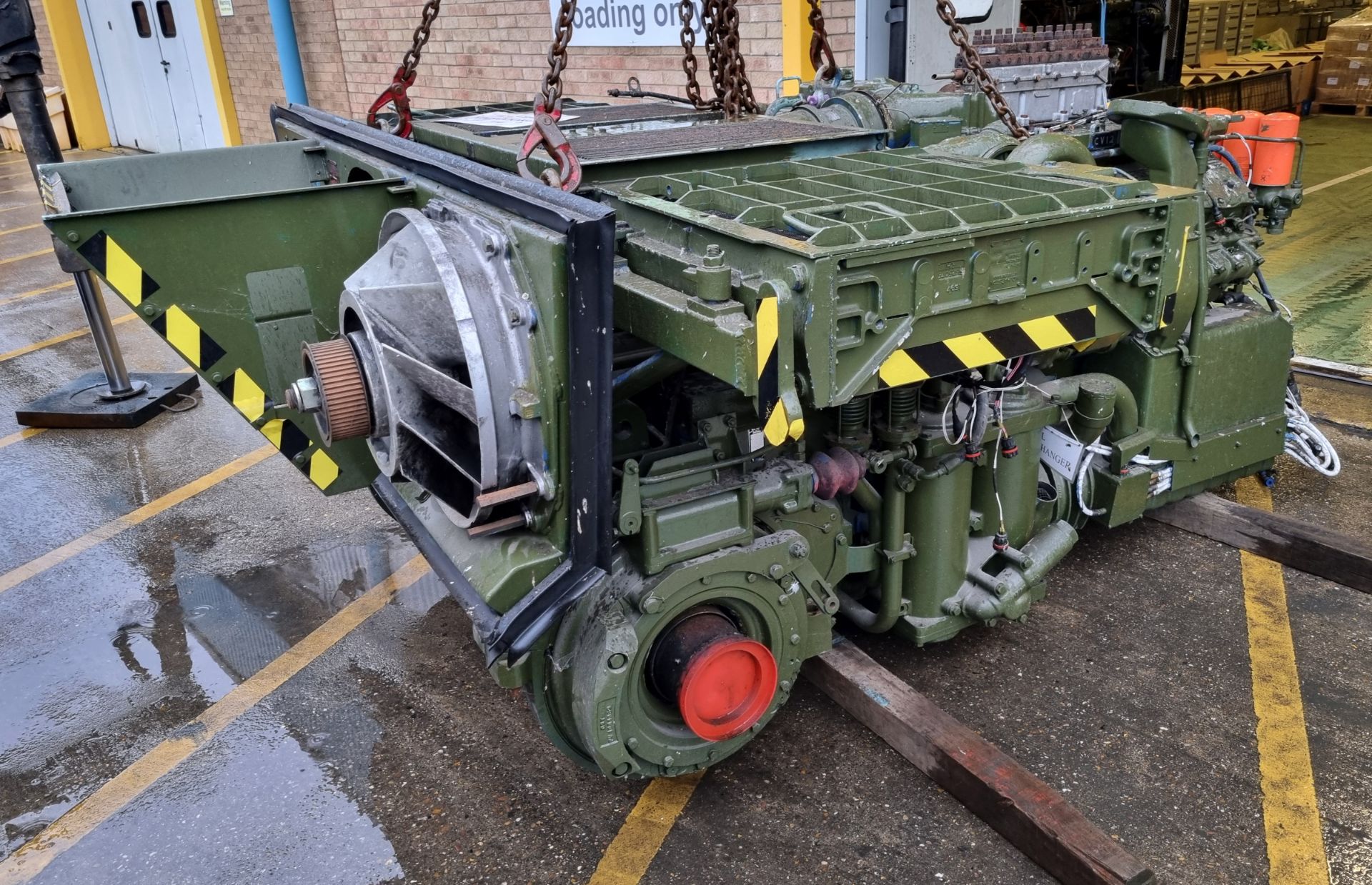 Challenger 2 tank engine Rolls Royce CV12 26 litre twin turbo diesel engine and transmission - Image 5 of 21