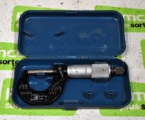 Moores & Wright 0 - 25 mm micrometer caliper with case