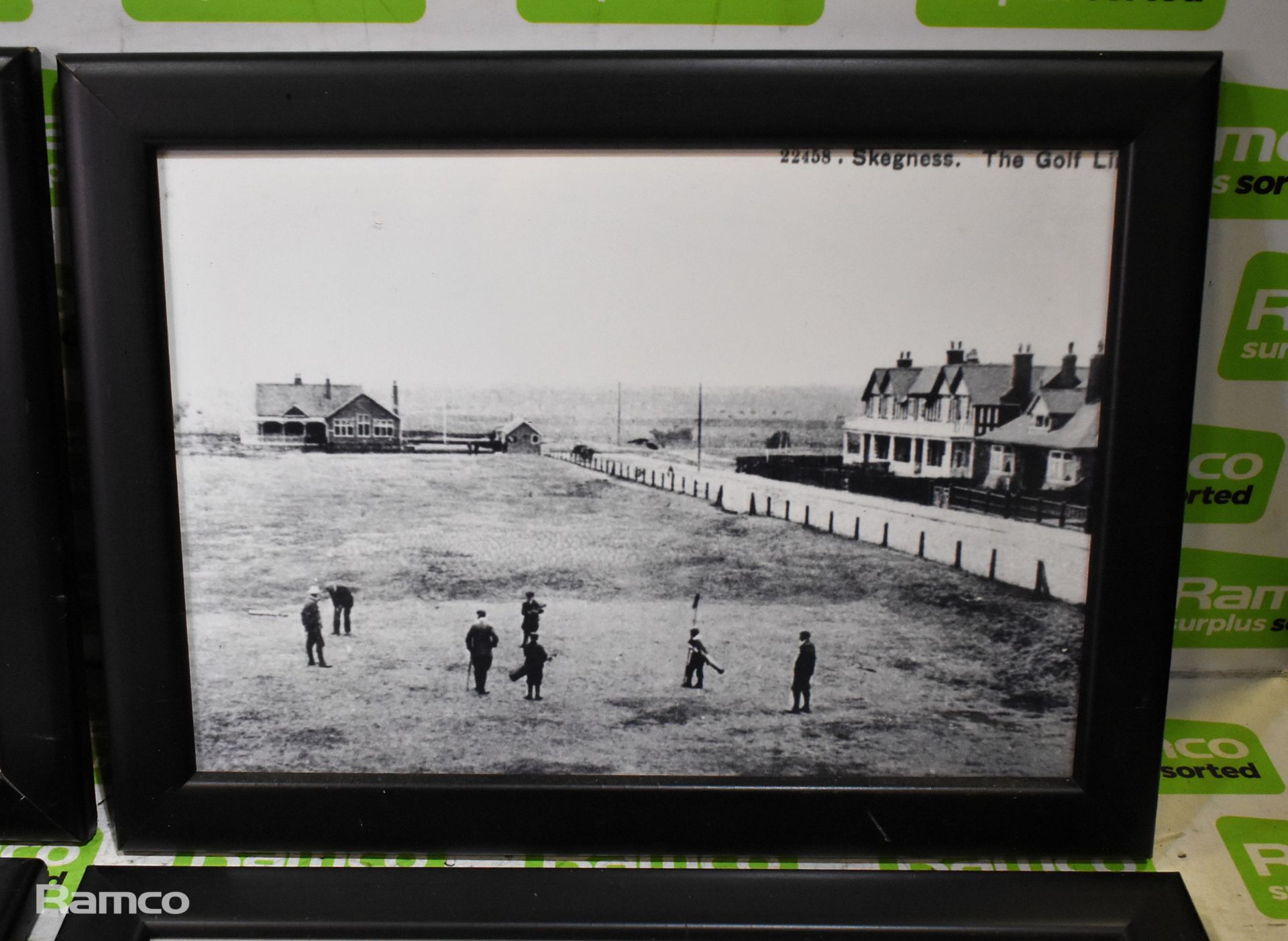 4x Skegness memorabilia photos - Skegness Pier - frame size: 13.5 x 10 inches - Image 3 of 5