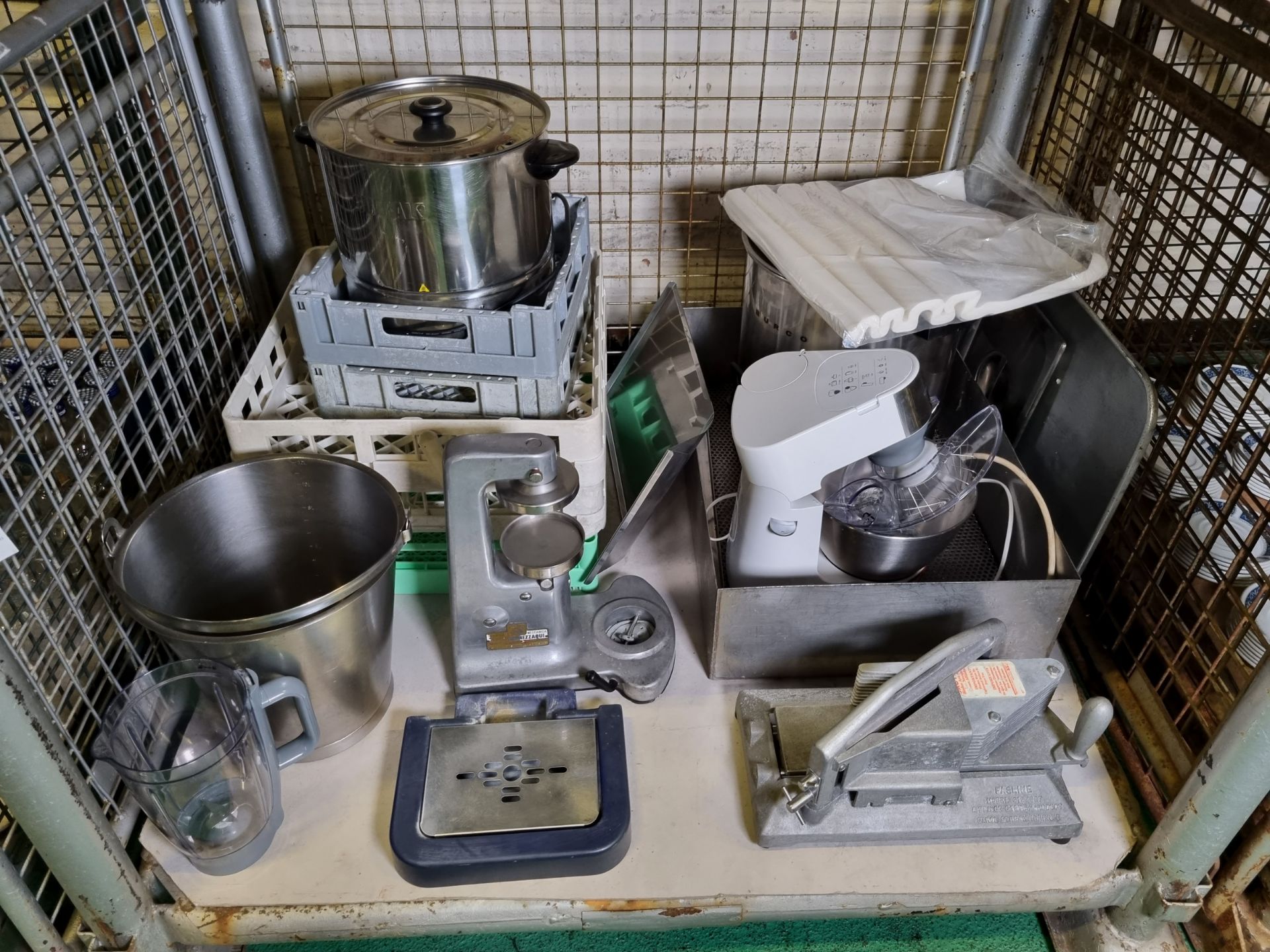Catering equipment - dishwasher trays, food steamers, small mixer, tomato slicer, blender jug - Image 2 of 7