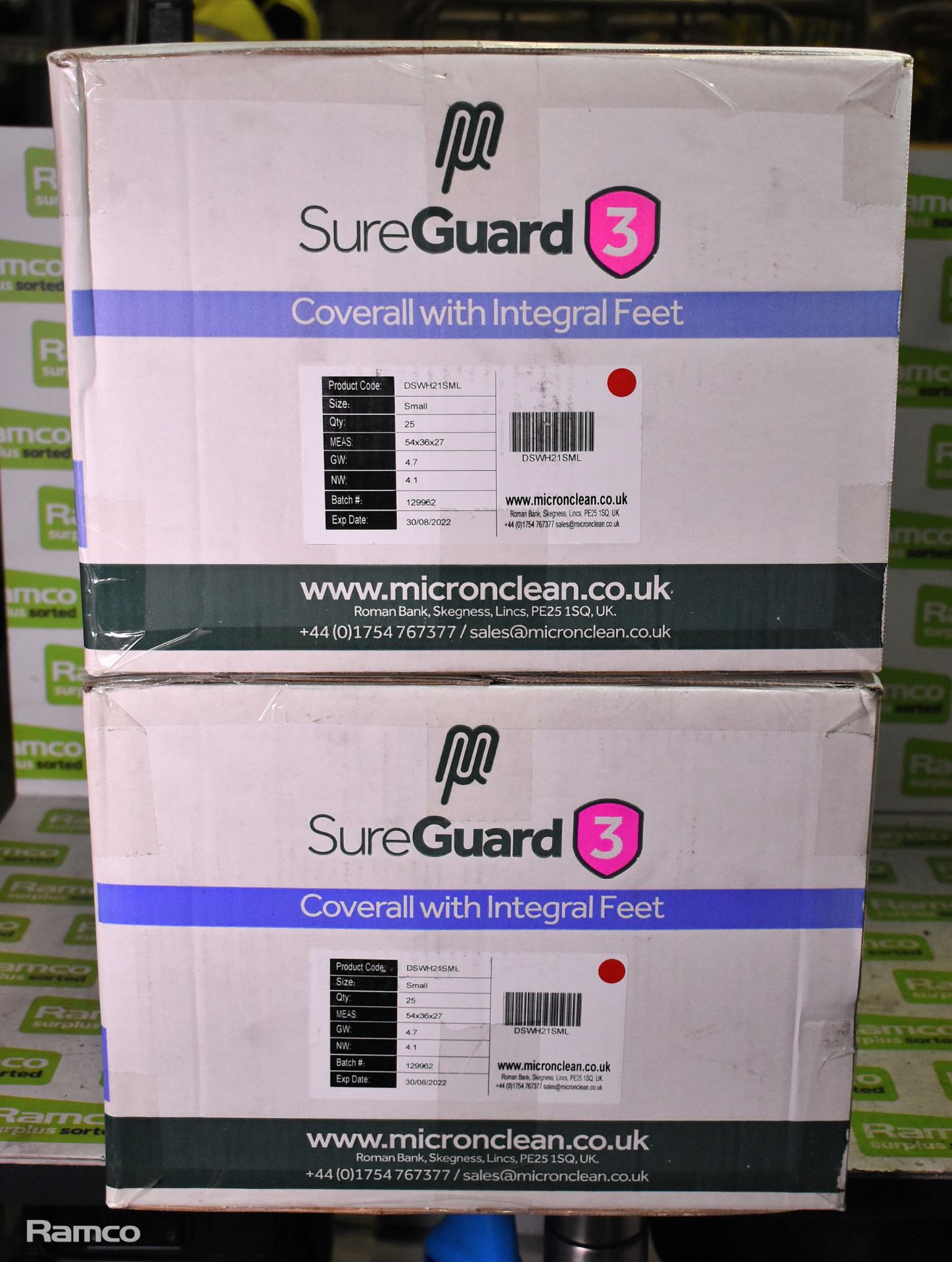 2x boxes of MicroClean SureGuard 3 coveralls - size small with integral feet - 25 units per box - Bild 2 aus 3