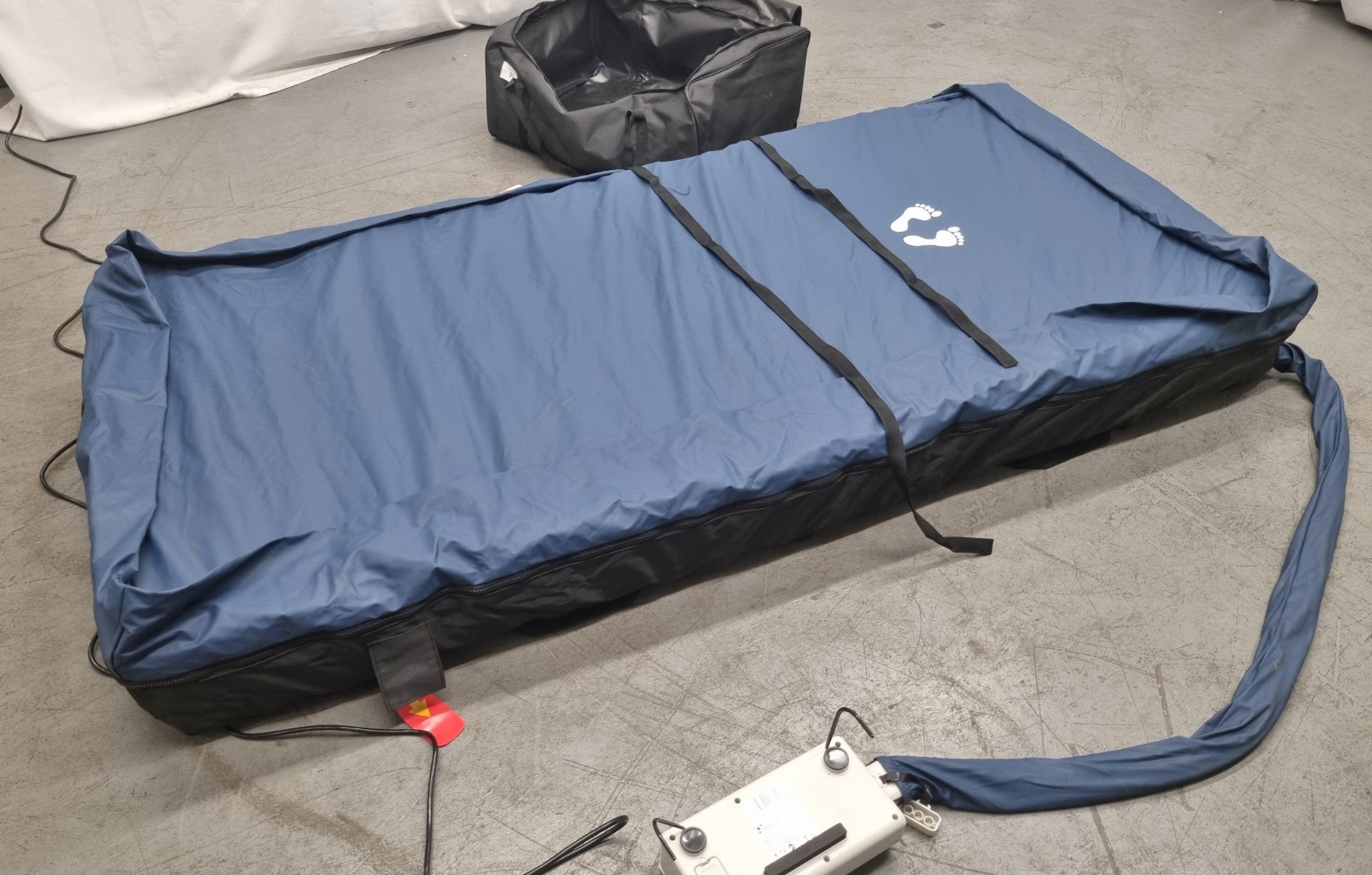 Herida Argyll II dynamic airflow mattress system with digital pump - unused in carry bag - Bild 3 aus 9