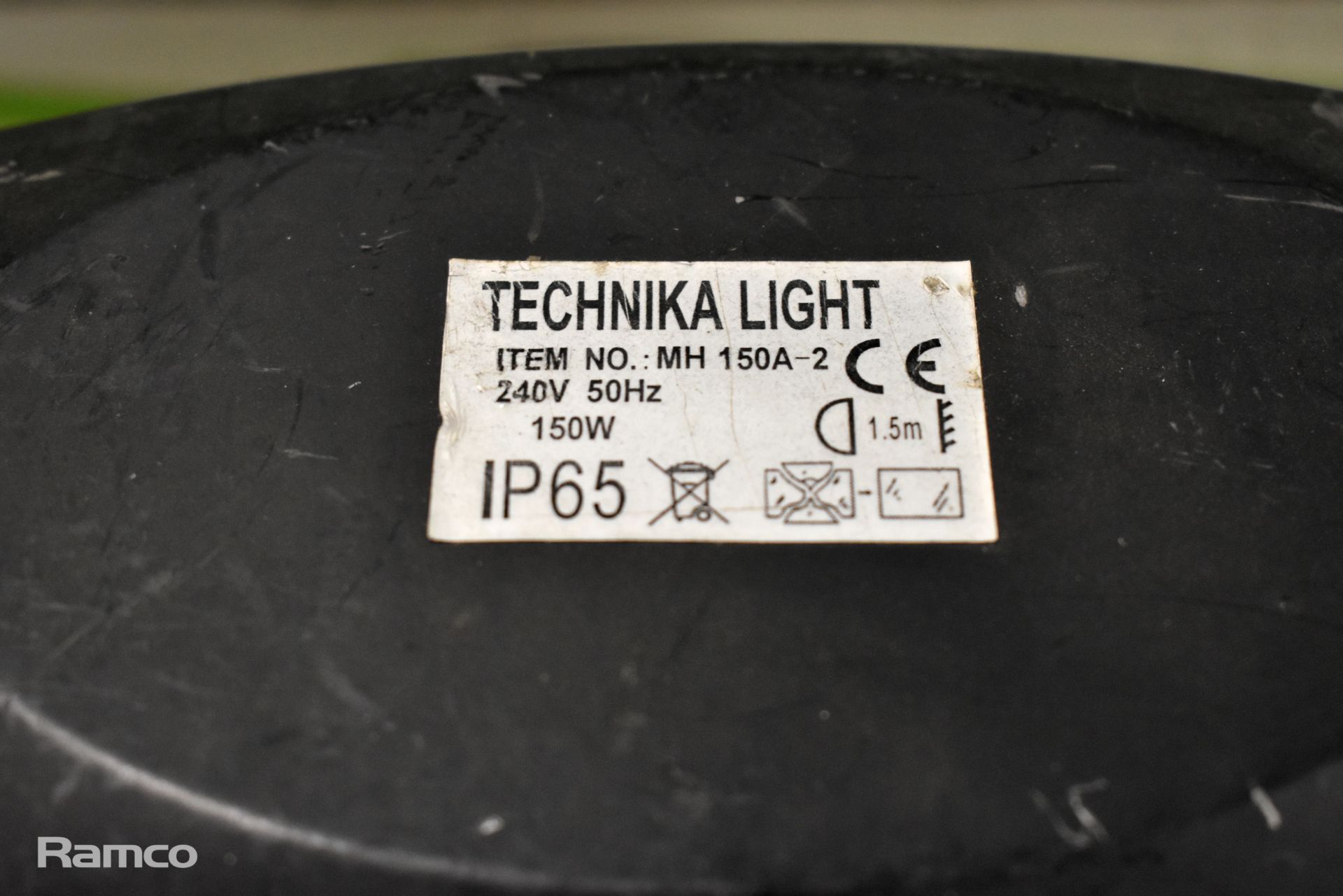 8x Technika MH150A Red Arrow 150W metal halide flood lights with clamp - 16A plug - white lamp - Image 7 of 8