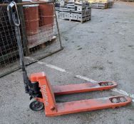 BT Rolatruc LHM230 pallet truck - 2300kg capacity