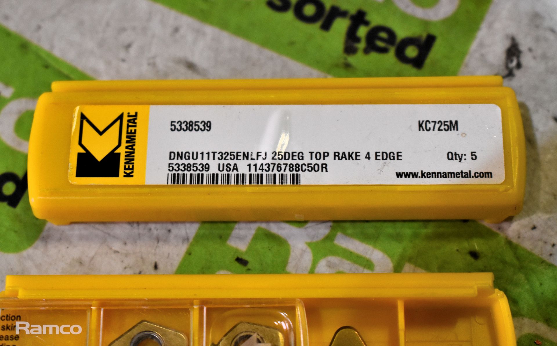 80 packs of 5 Kennametal DNGU11T324ENLFJ 25DEG Top Rake 4 Edge thread inserts - Image 5 of 5