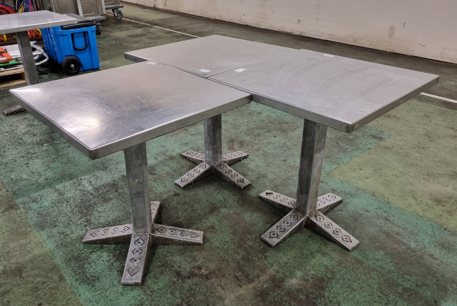 3x Square metal tables - W 700 x D 700 x H 750 mm - Image 3 of 5