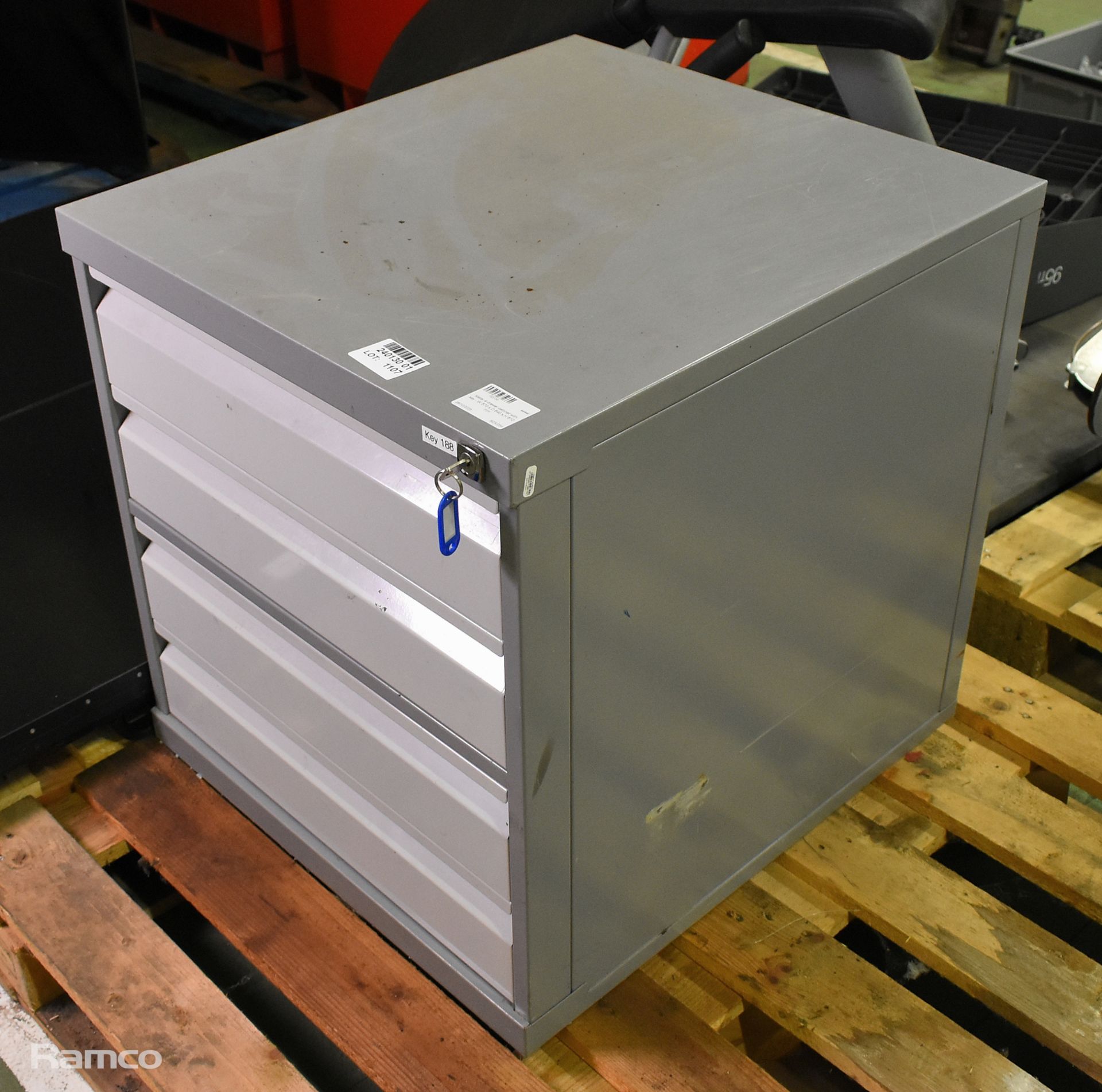 Metal 4-drawer cabinet with key - W 570 x D 640 x H 610 mm - Image 2 of 7