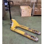 TVH UK TRP0003 hand pallet truck - 2500kg capacity