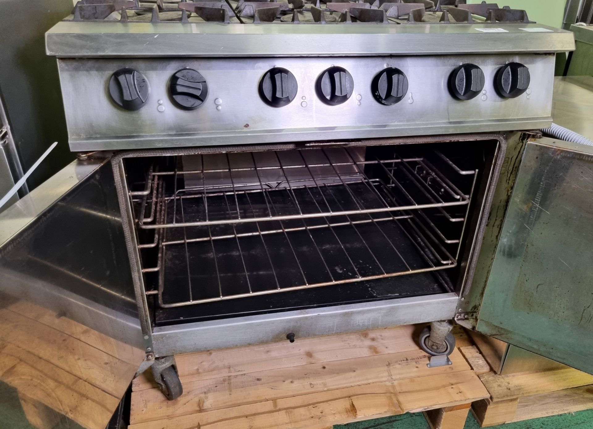 Falcon 6 burner gas oven - W 900 x D 820 x H 940 mm - Image 3 of 4