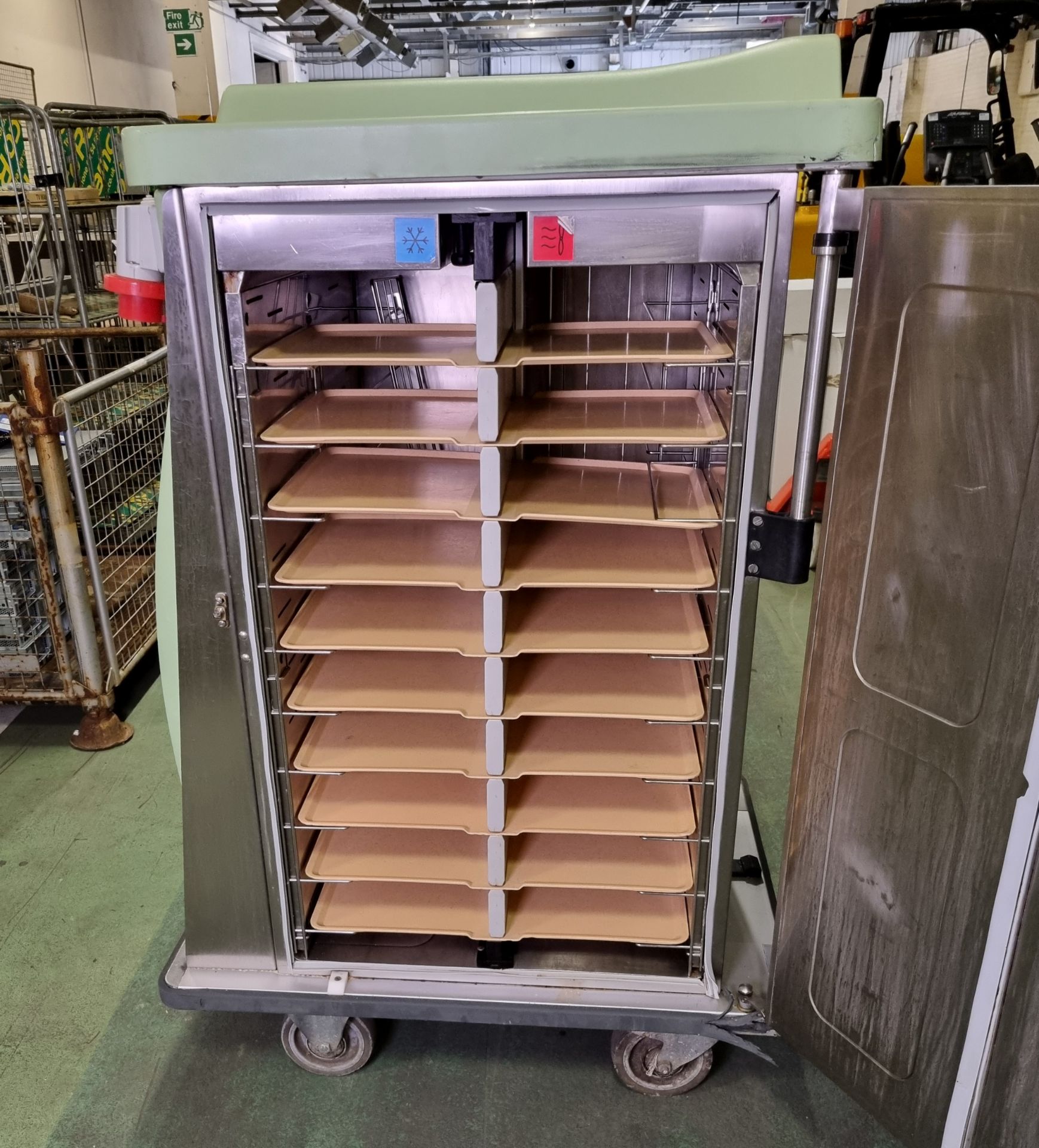 Burlodge RTS hot and cold tray delivery trolley - opens boths sides - W 800 x D 1100 x H 1500mm - Bild 3 aus 7