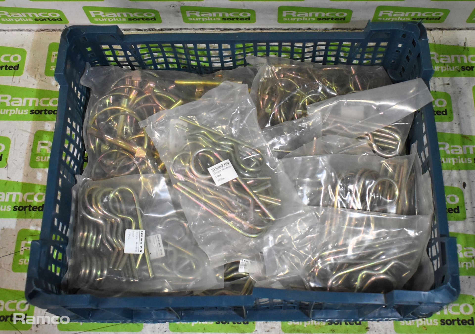 75x Linch pins, 100x R-clips - Image 2 of 4