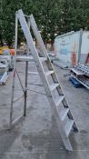 5 Rung step ladder with platform - L 2320 x W 570 x H 150mm