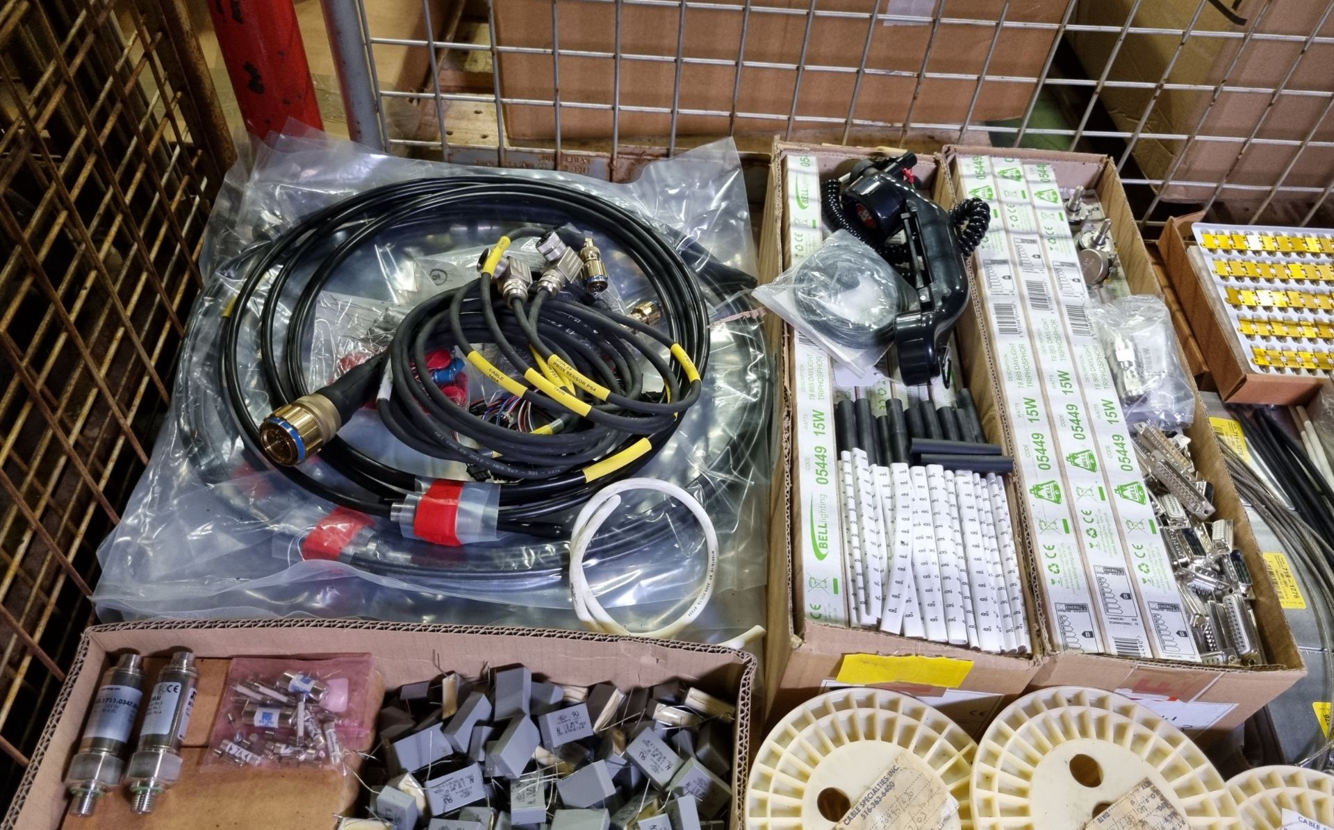 Electrical and electronic consumables - wire, cable, switches, connectors, heat shrink - Bild 5 aus 6