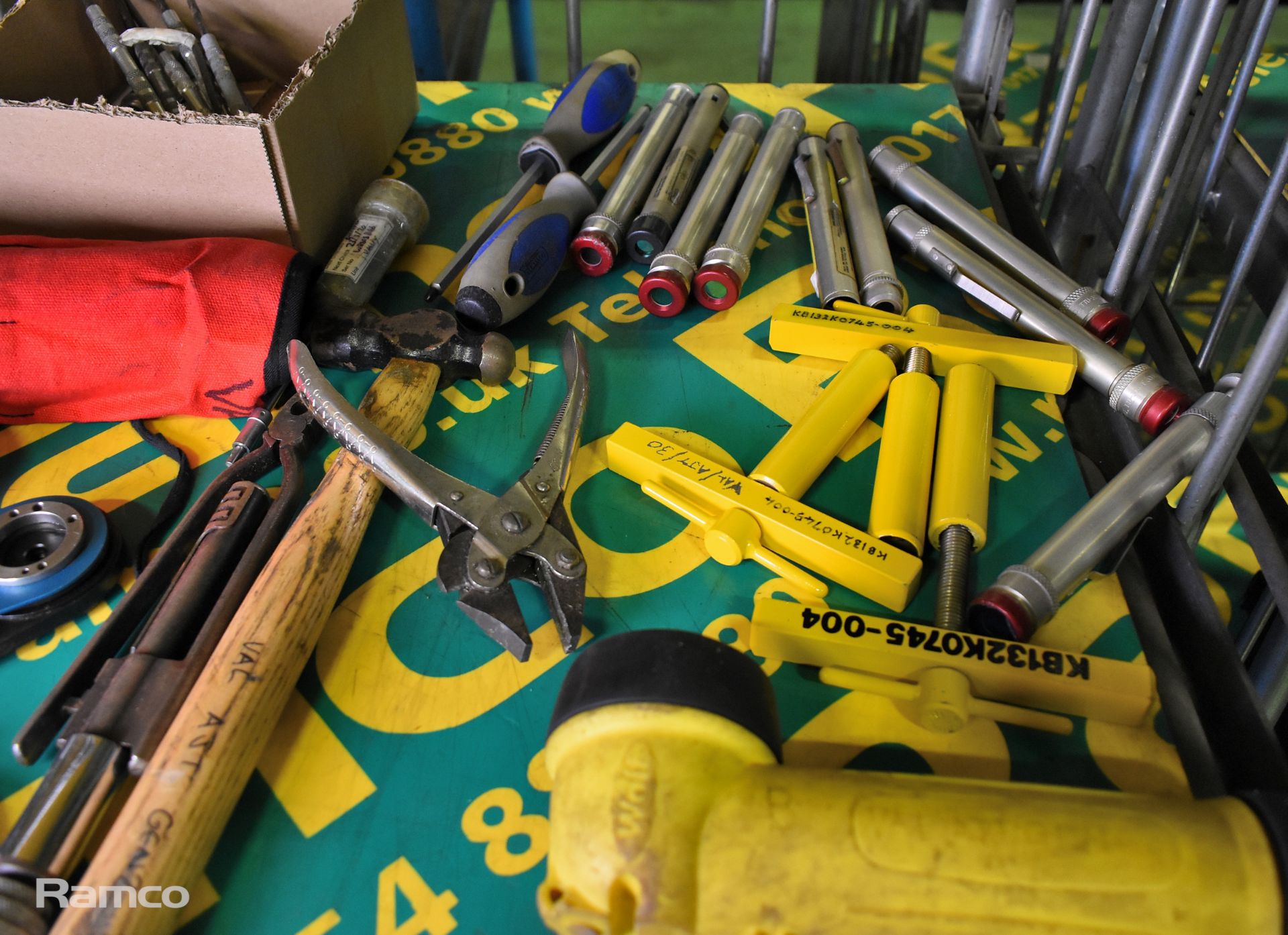 Workshop Tools - torches, picks, wire strippers, depth gauges, trim removal tools, air line splitter - Image 9 of 10