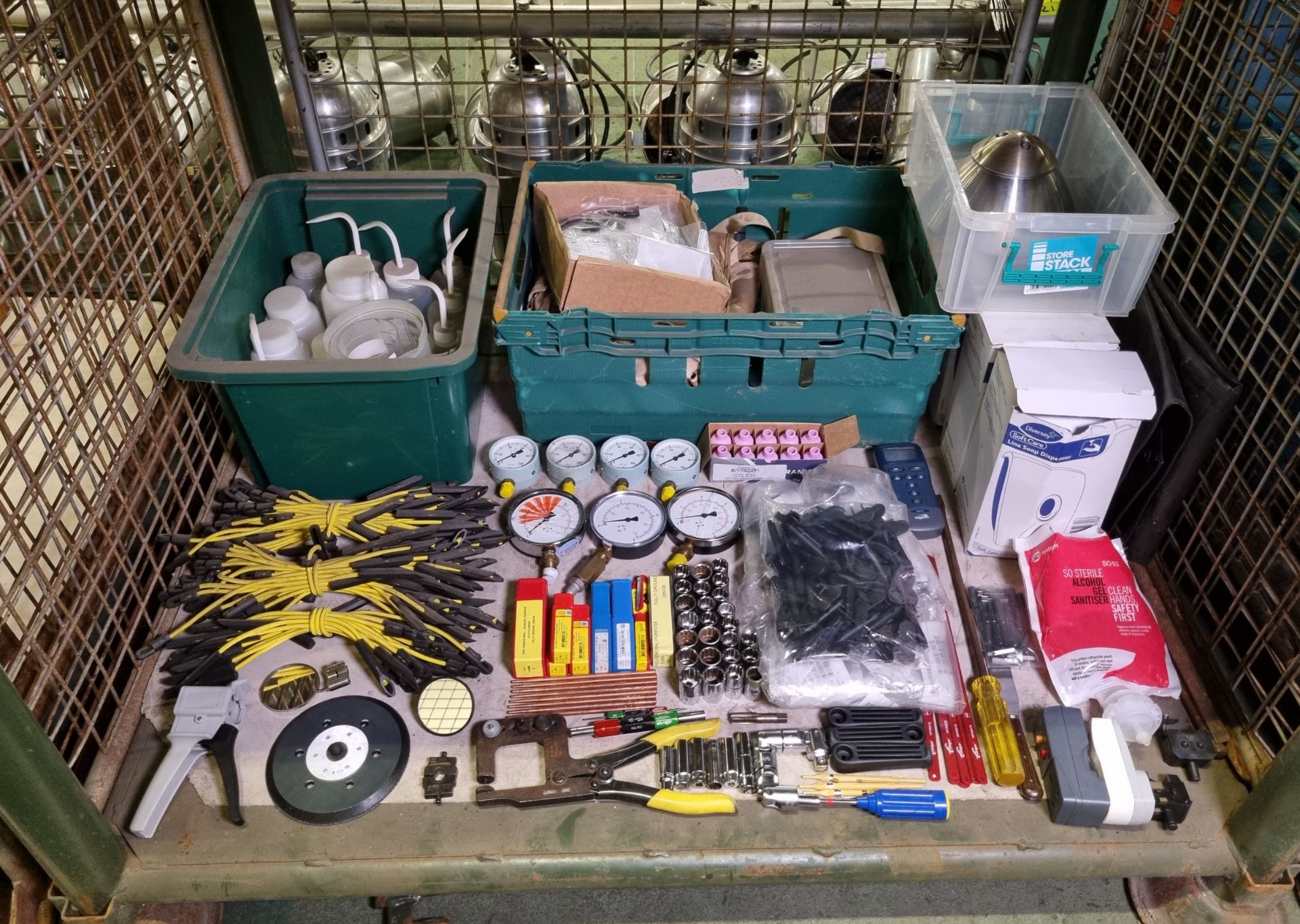 Workshop equipment - drill bits, sockets, hacksaw blades, gauges, soap dispensers, squirt bottles - Image 2 of 5