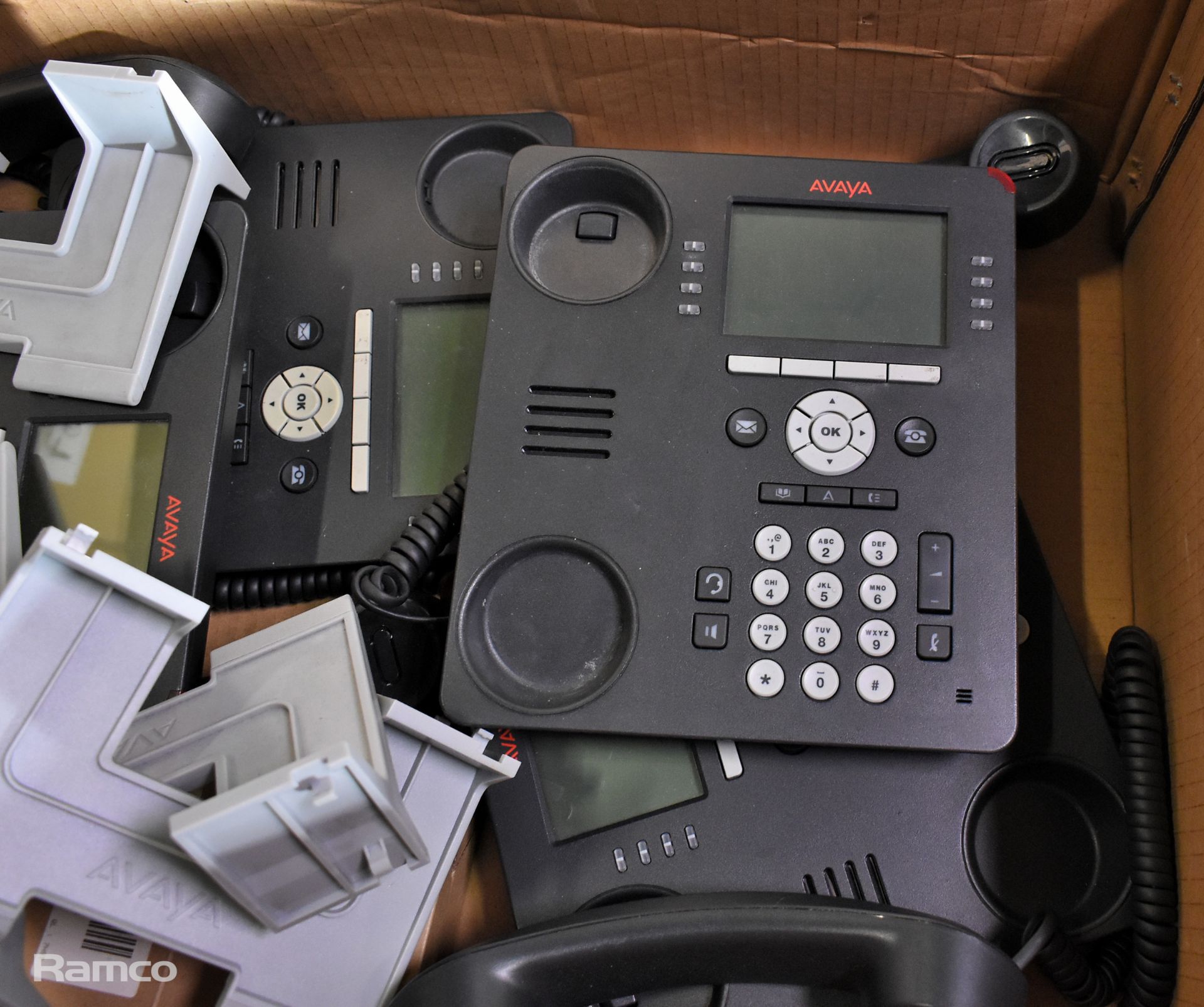 4x Avaya 9608G IP office phones with handsets and desk stands - Image 2 of 4