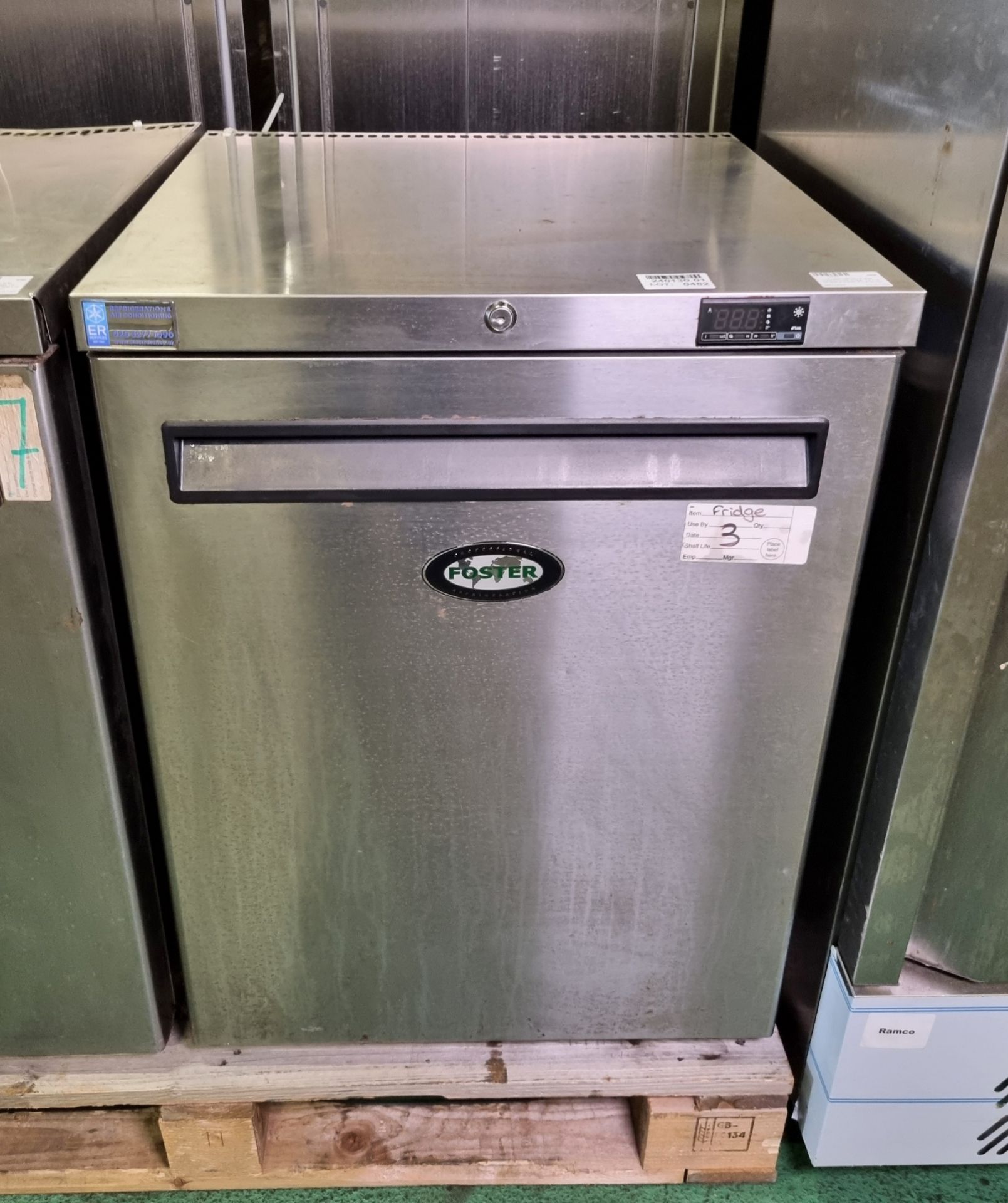 Foster HR150-A stainless steel undercounter fridge, 73.1 ltr - W 600 x D 640 x H 810 mm