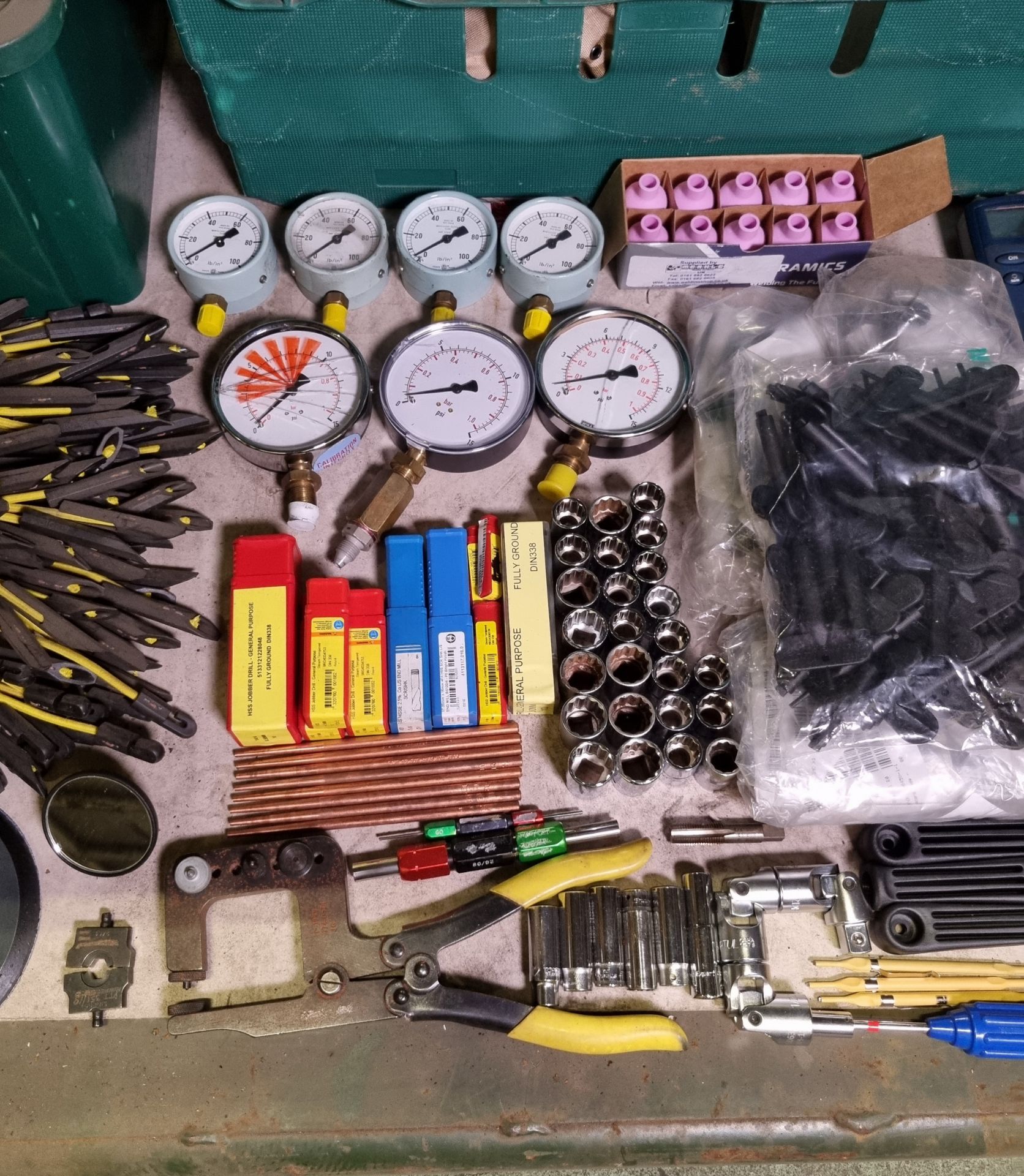 Workshop equipment - drill bits, sockets, hacksaw blades, gauges, soap dispensers, squirt bottles - Image 3 of 5