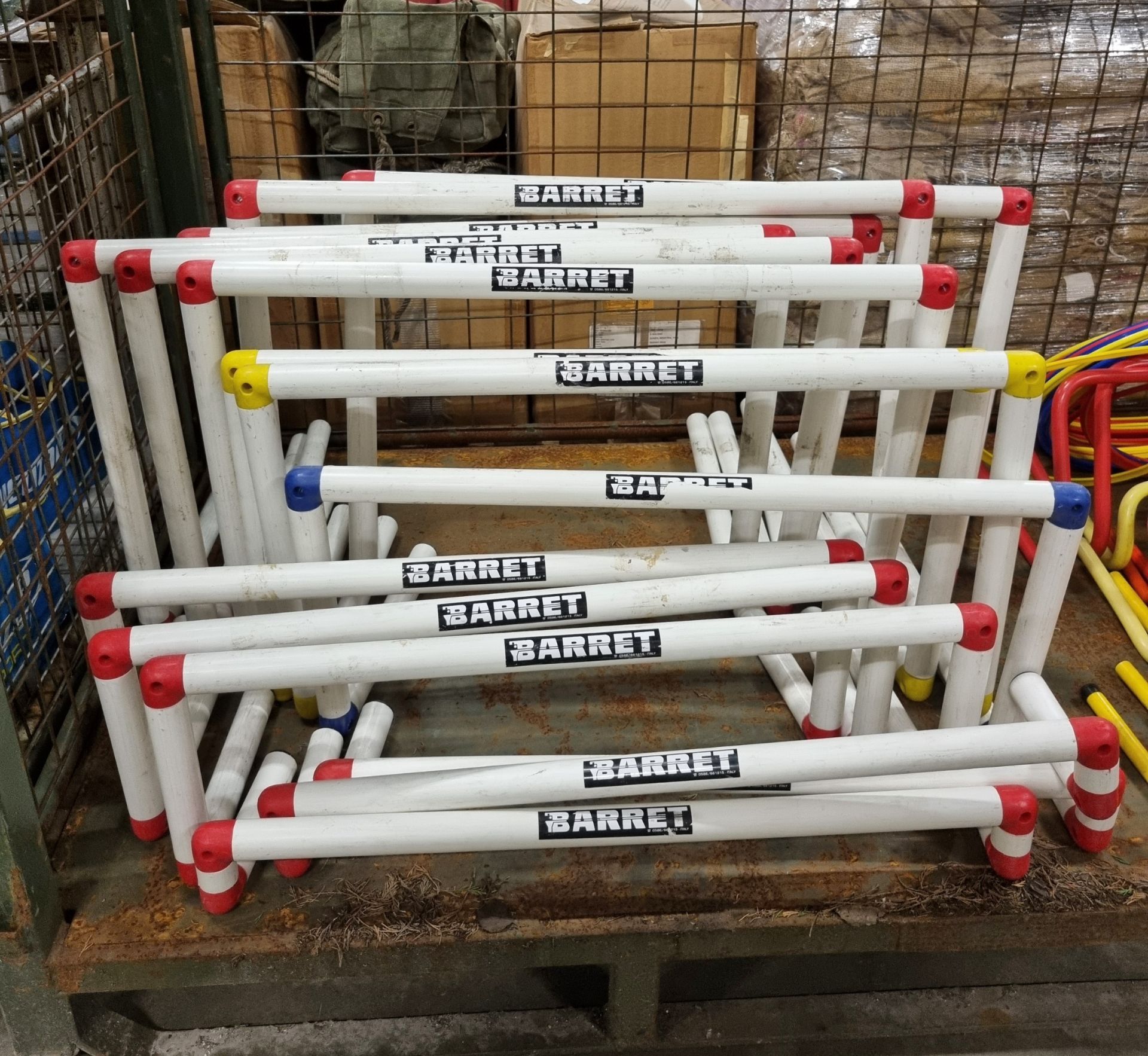 15x Barrett plastic hurdles - mixed sizes