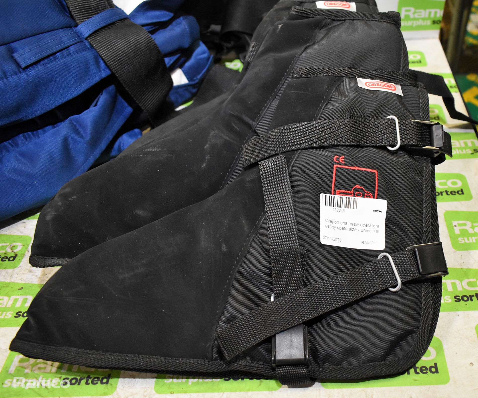 2x Husqvarna chainsaw safety leggings, 2x Oregon operators safety spats - see description - Image 2 of 8