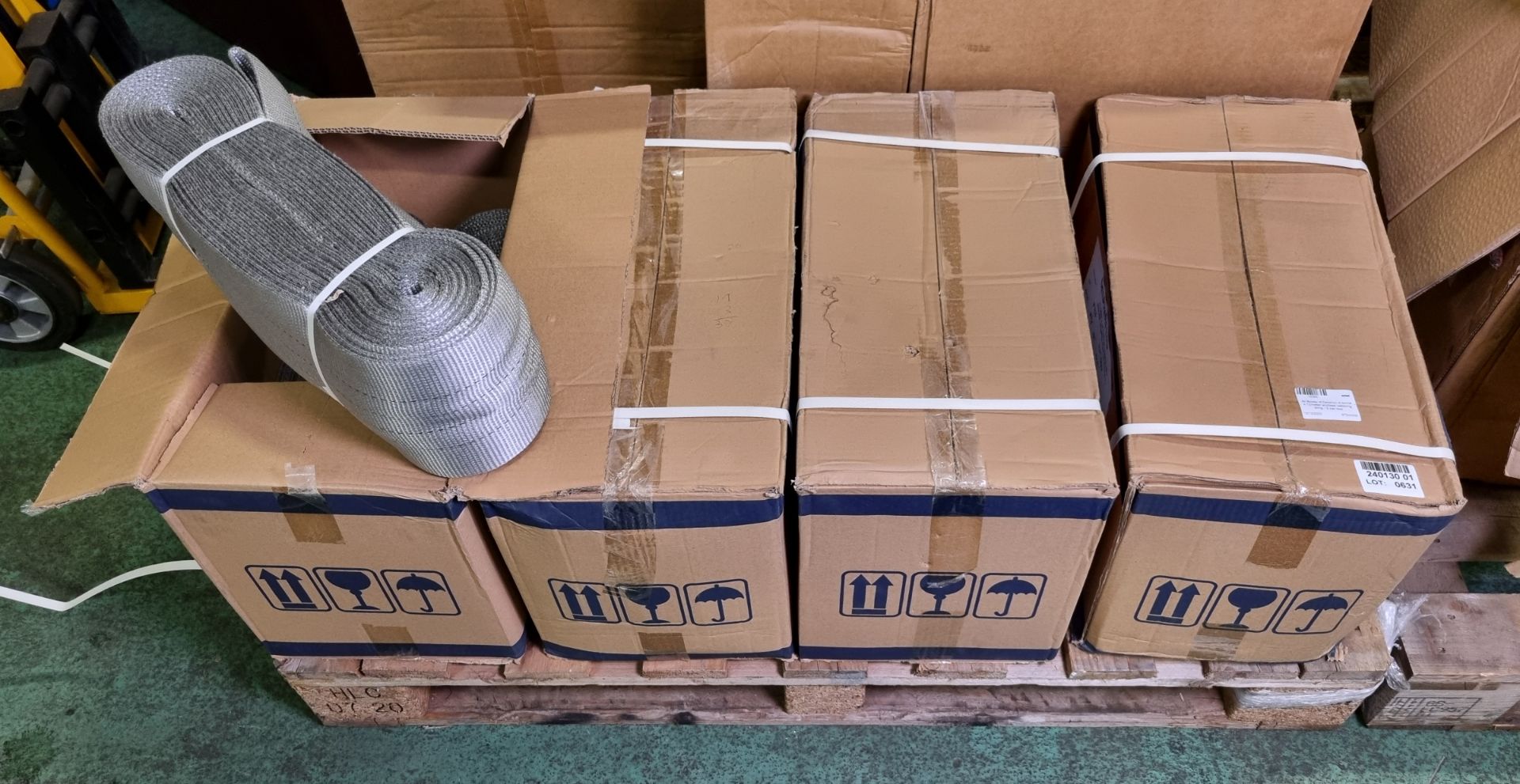 4x Boxes of Delphini 4 tonne x 12 meter endless webbing sling - 3 per box