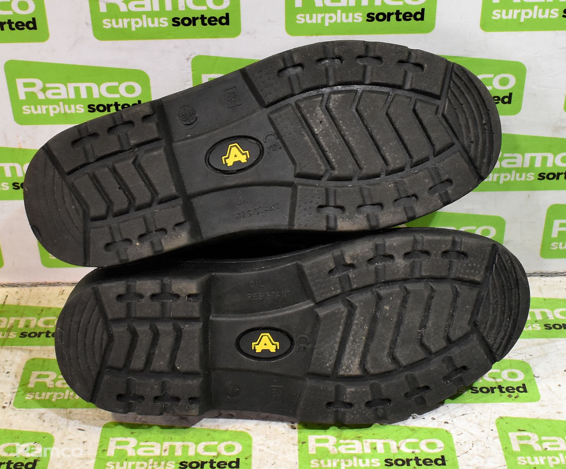 Amblers black safety shoes - size 4, Amblers black safety shoes - size 6, 2x pairs of Amblers black - Image 10 of 13