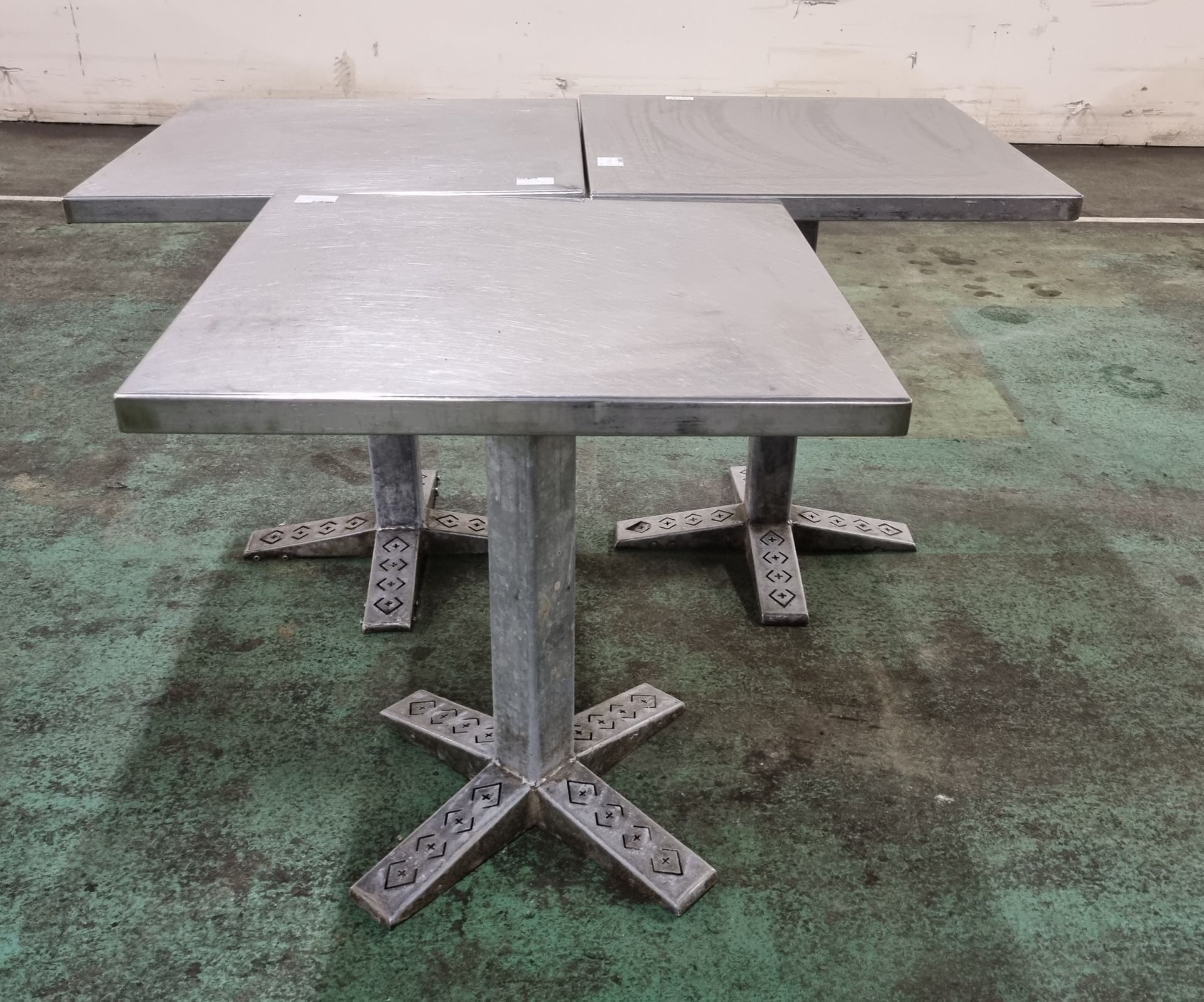 3x Square metal tables - W 700 x D 700 x H 750 mm - Image 2 of 5