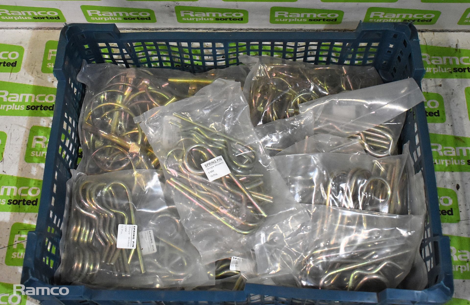 75x Linch pins, 100x R-clips